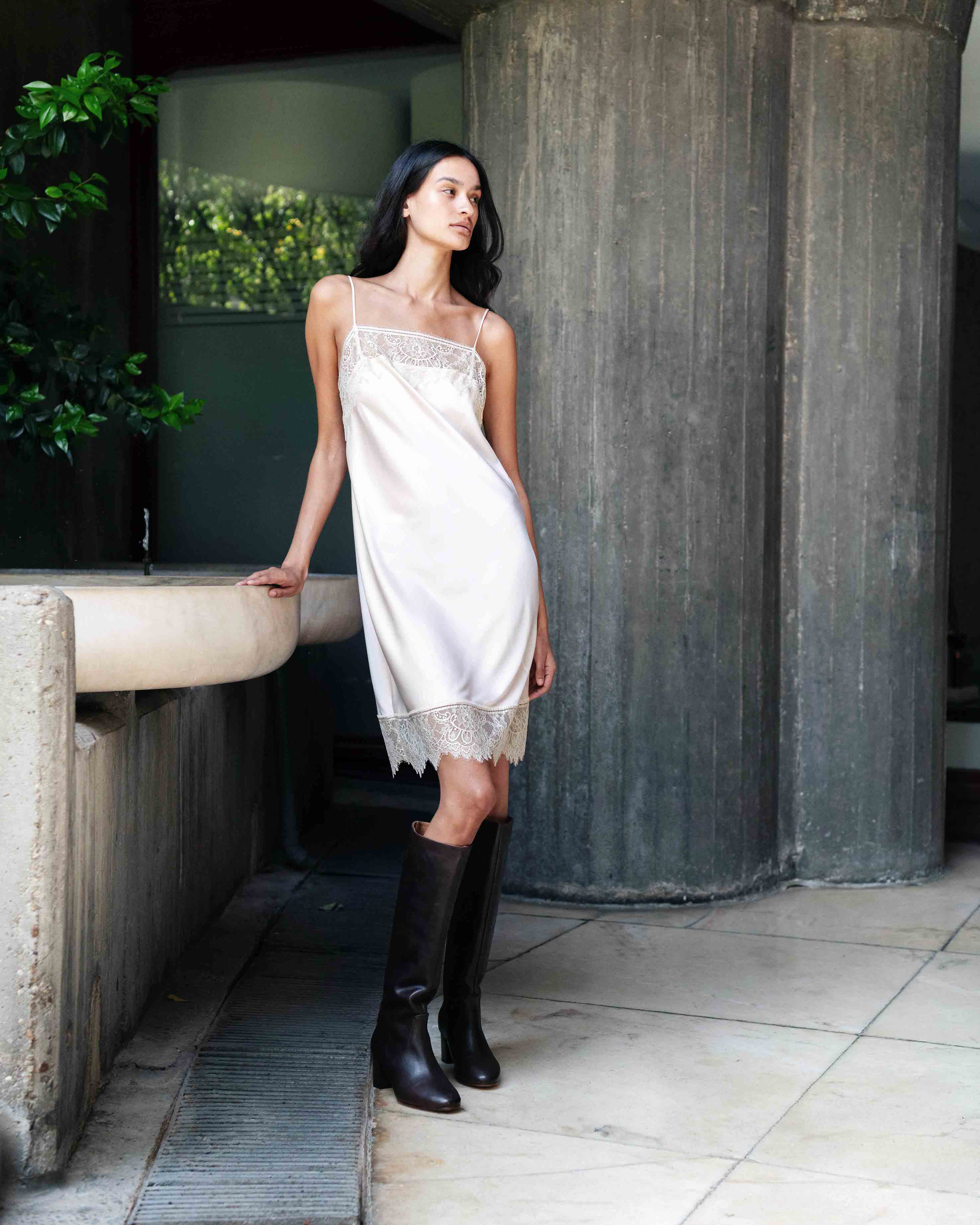 Block heel boots