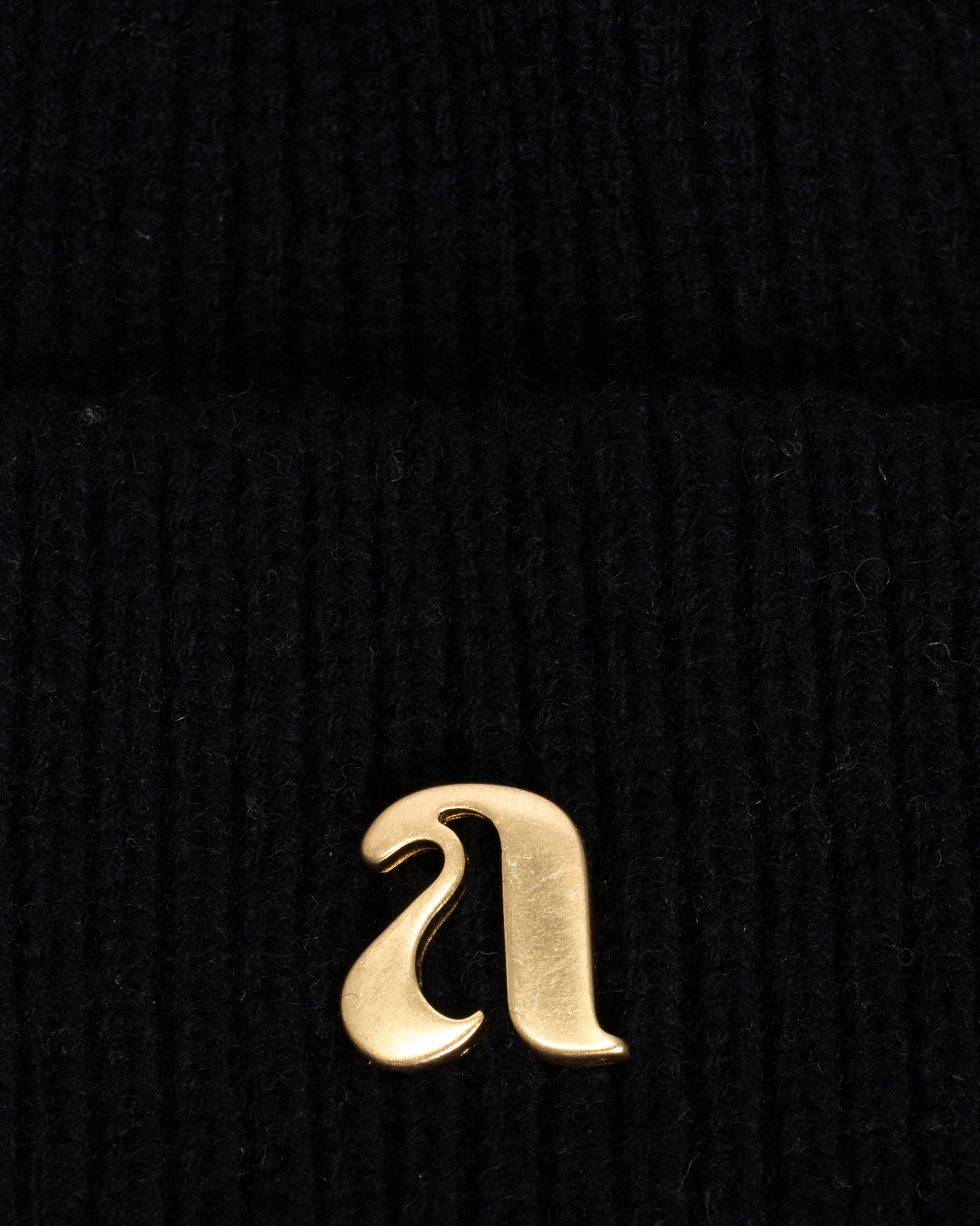 Vinni beanie 100% cashmere Black - Anonymous Copenhagen