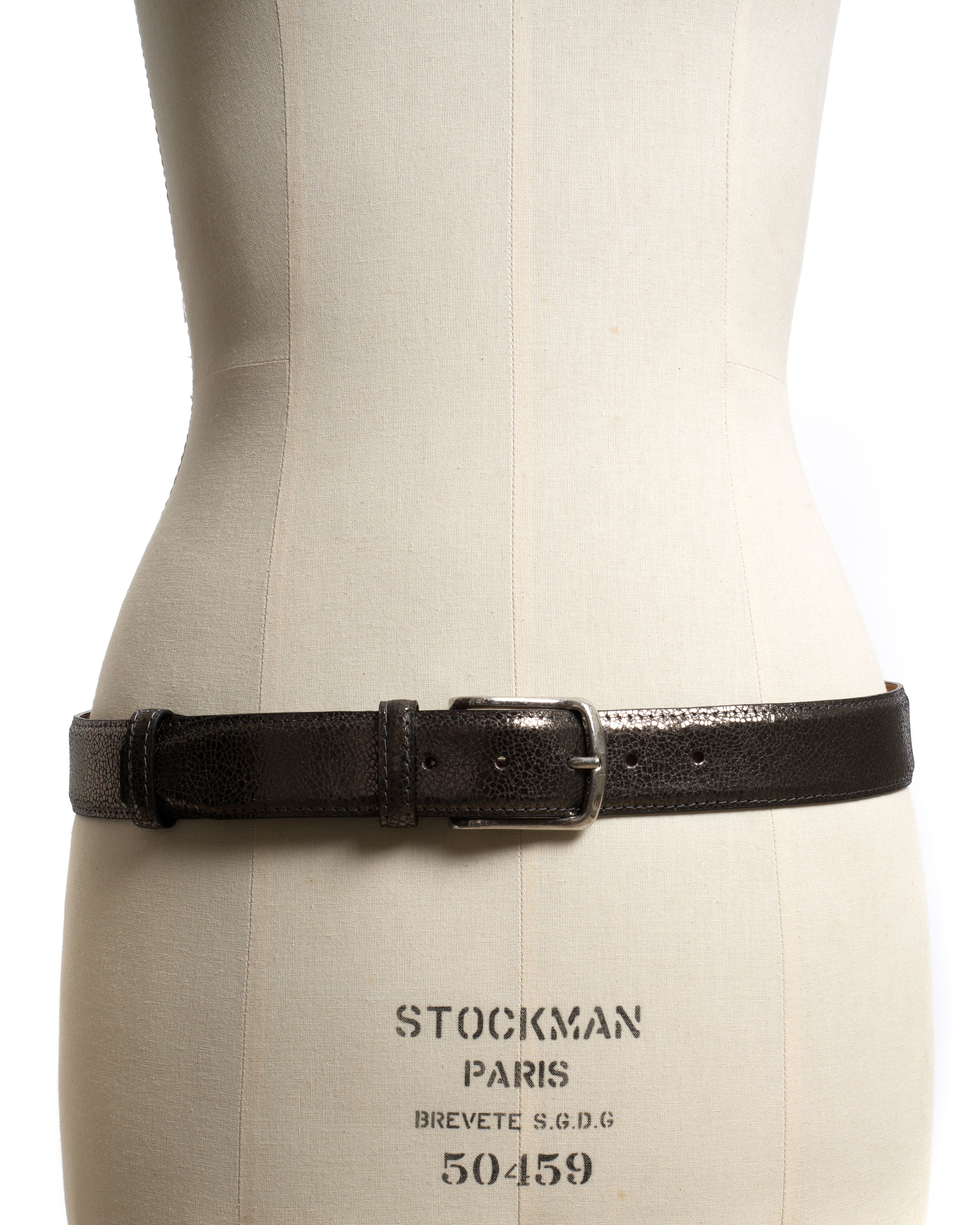 Quinn classic unisex leather belt Crackled metallic goat & metal Platinum & silver buckle