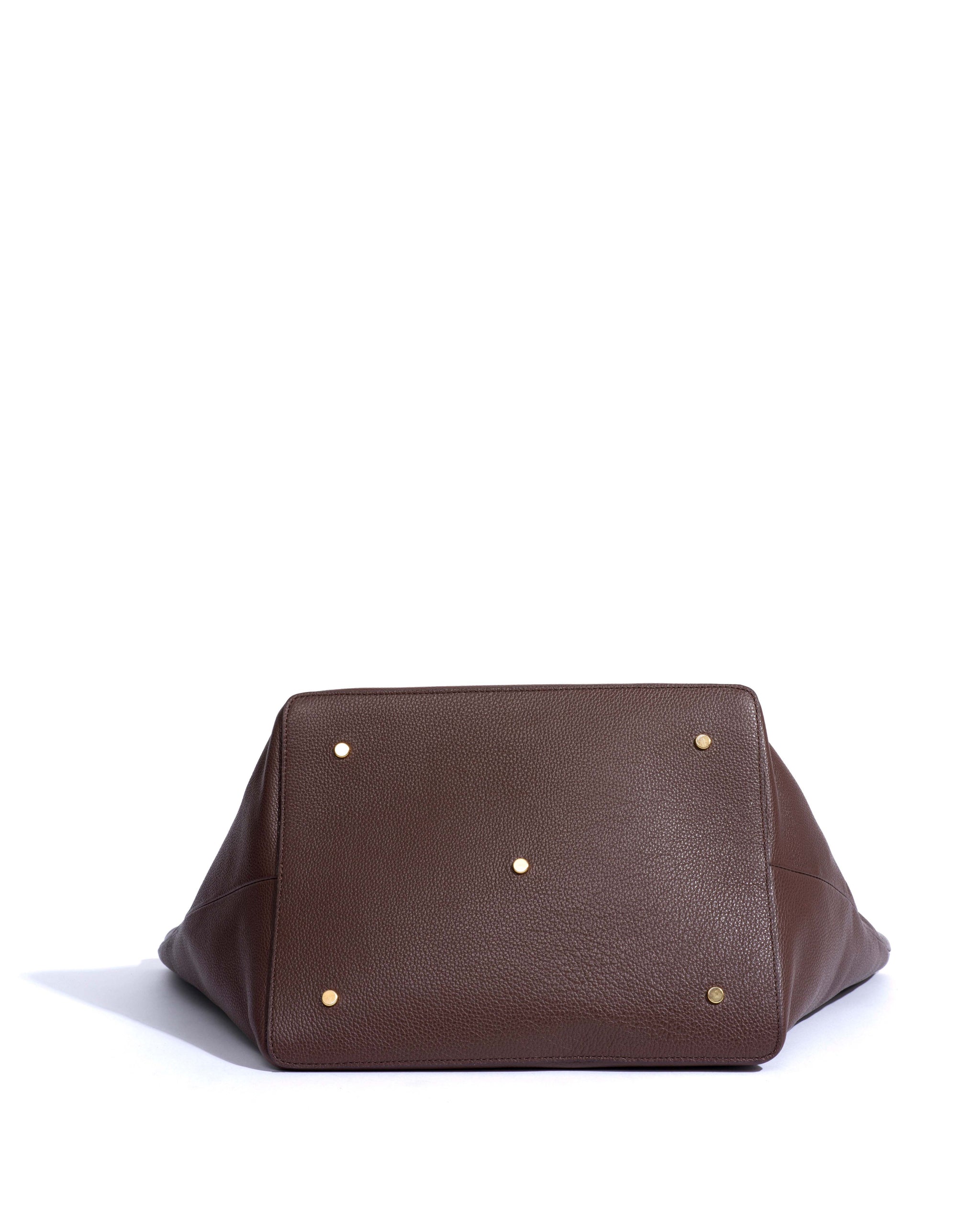 Arya carryall bag Pebbled soft calf Chocolate - Anonymous Copenhagen Bags