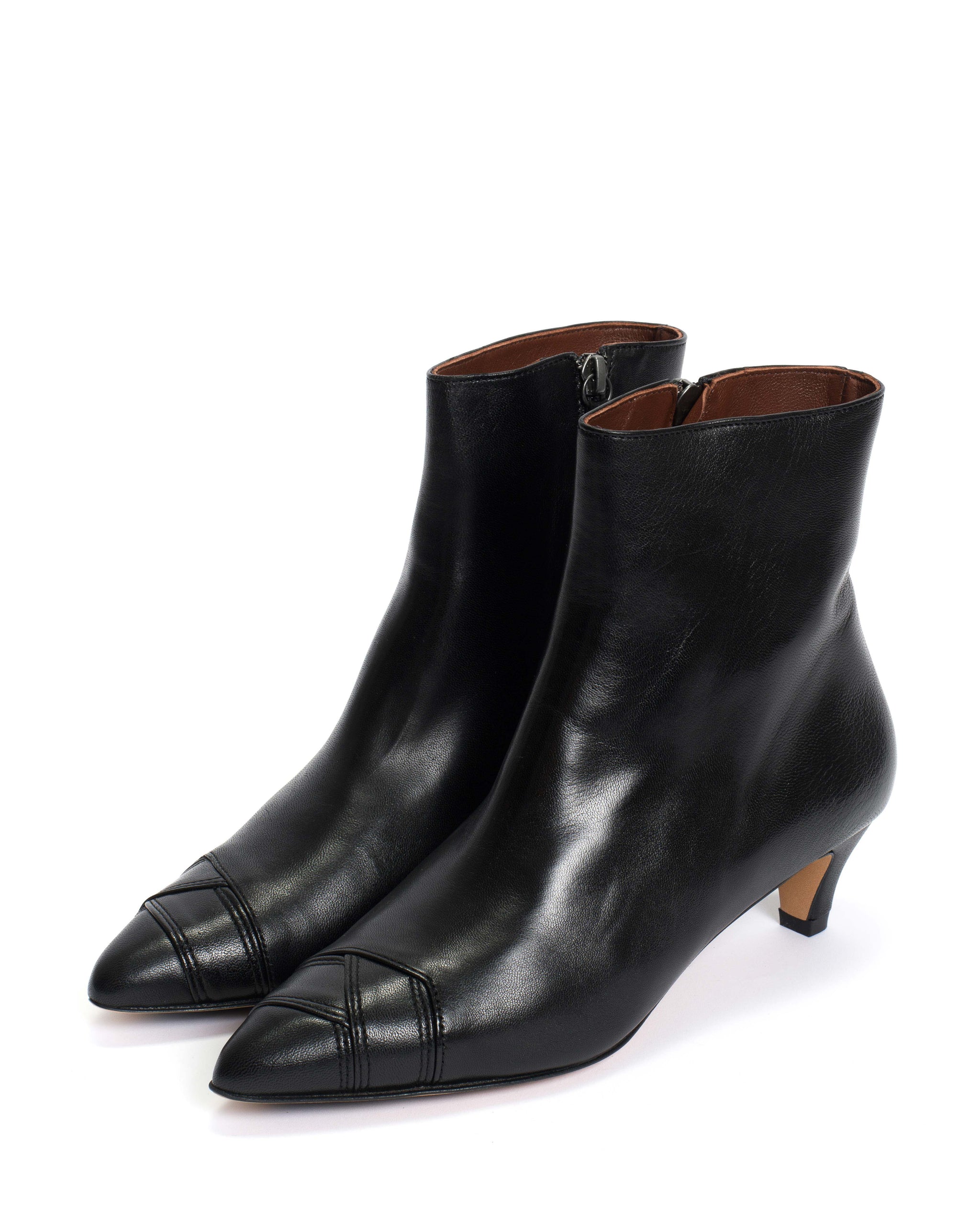Avy 40 stiletto Silky calf Black - Anonymous Copenhagen