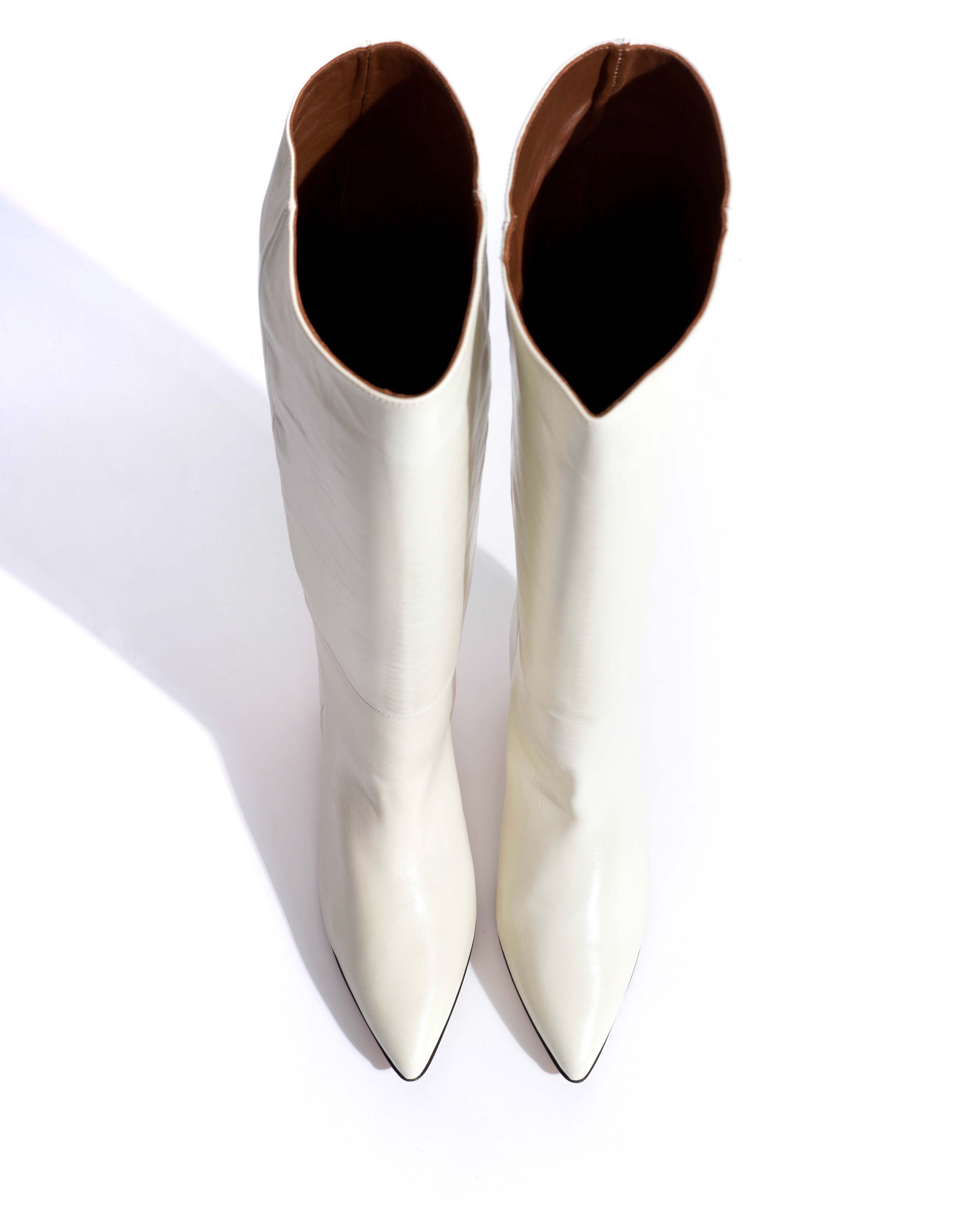 Cecilia 40 stiletto Crinkled soft calf White sand