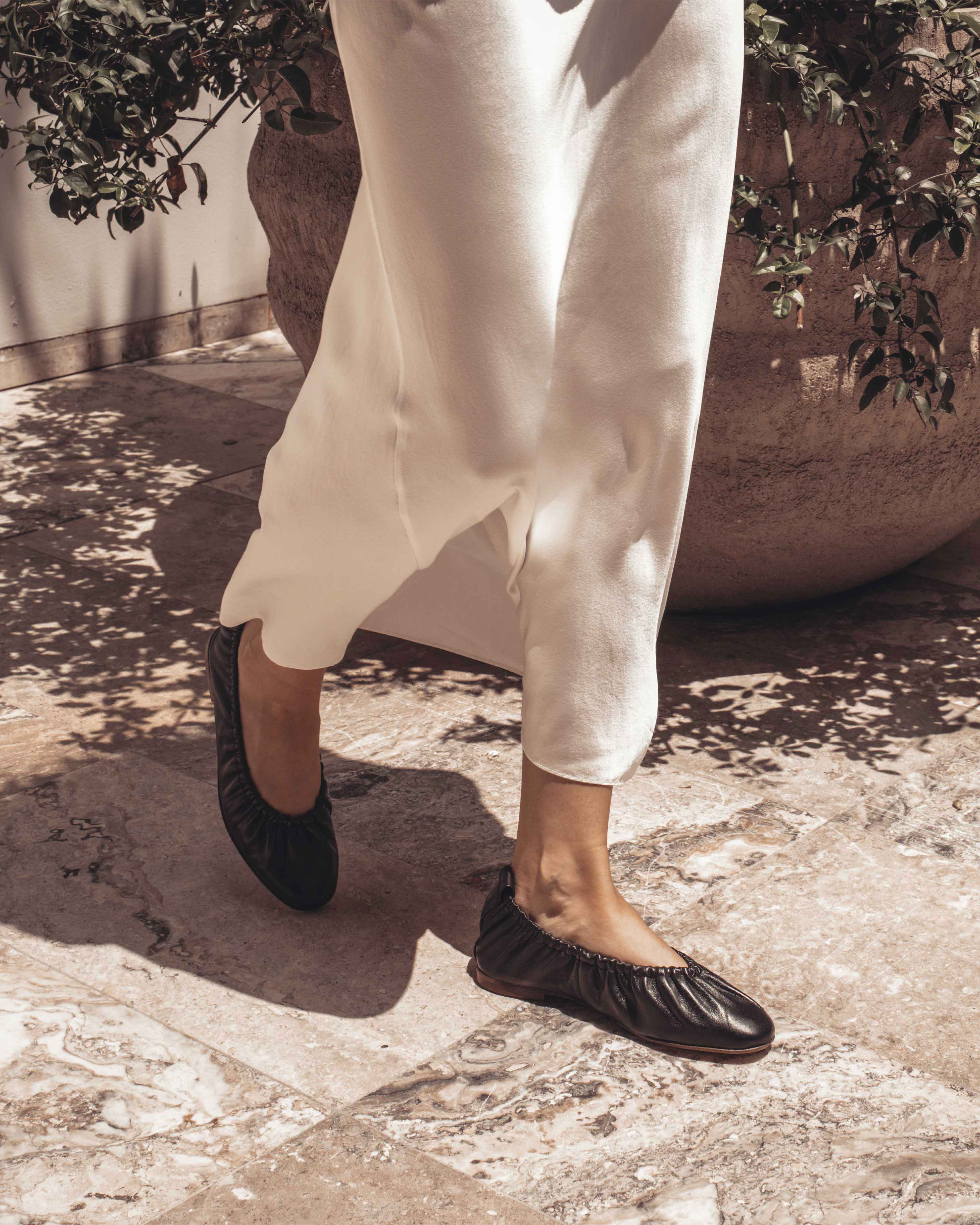 Mirelda Silky lamb Black