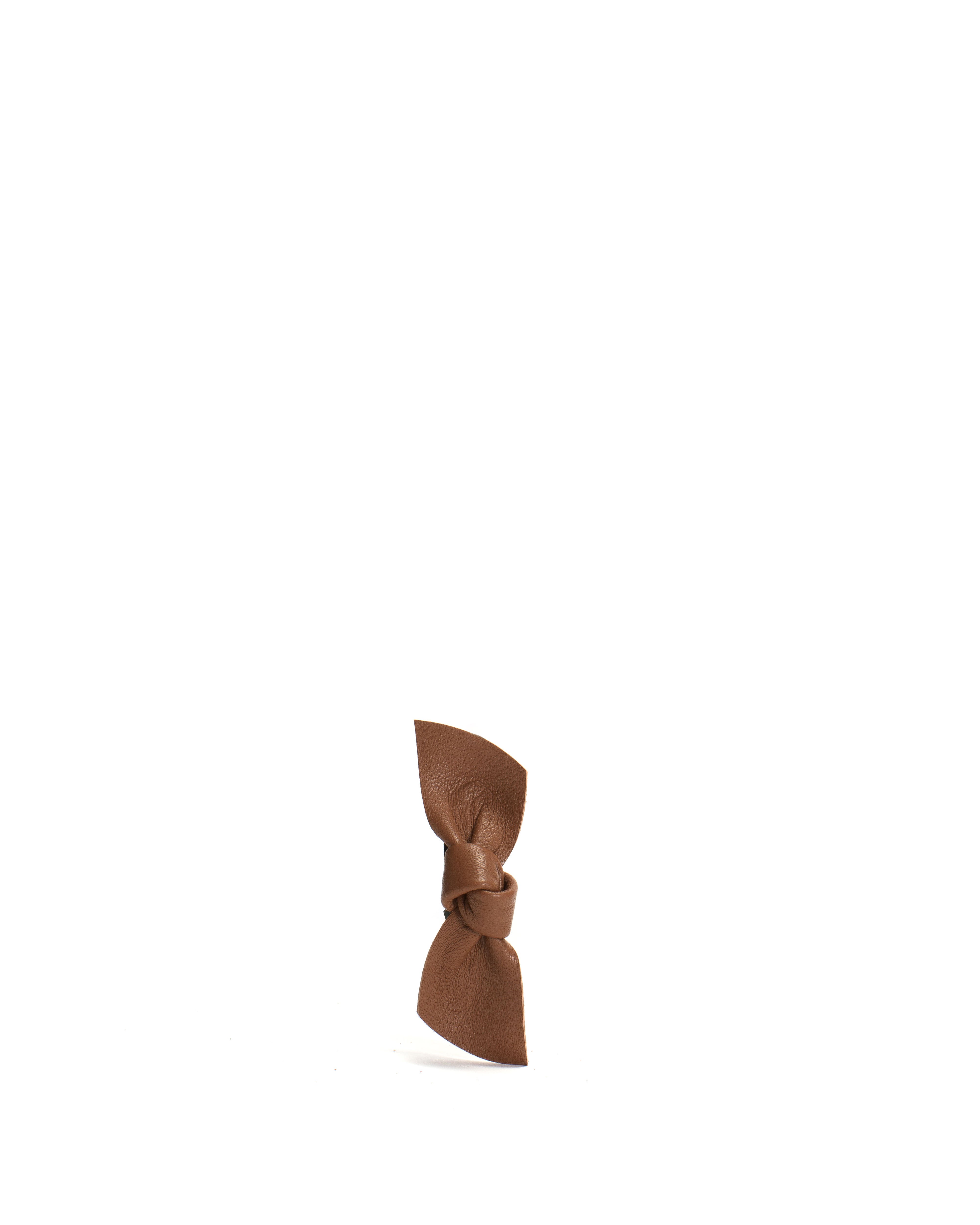 Nabie hair clip petite bow Shiny lamb Hazelnut