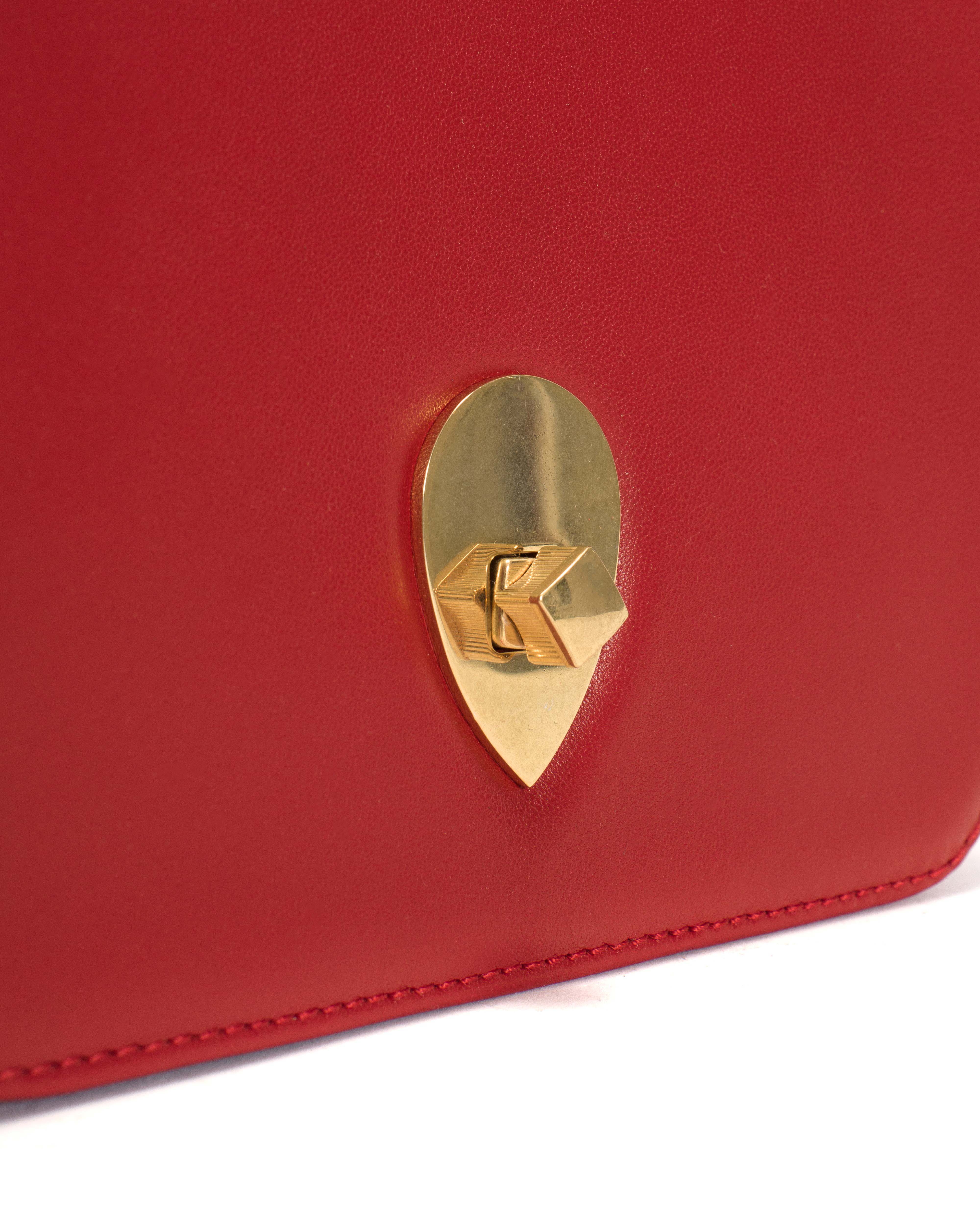 Nielle petite crossover bag Silky lamb Ruby red