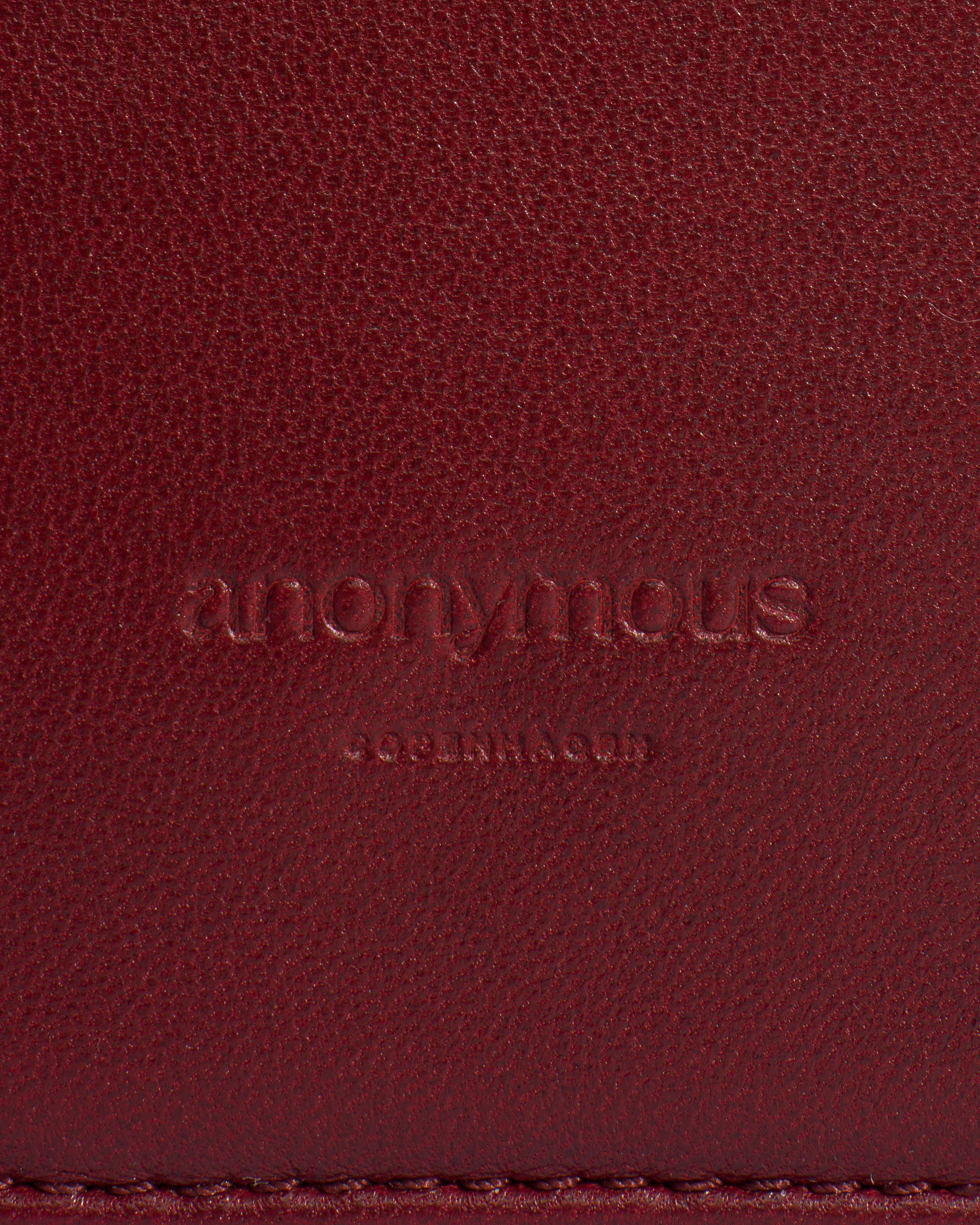 Sicha interlace crossover bag Shiny lamb Pomegranate