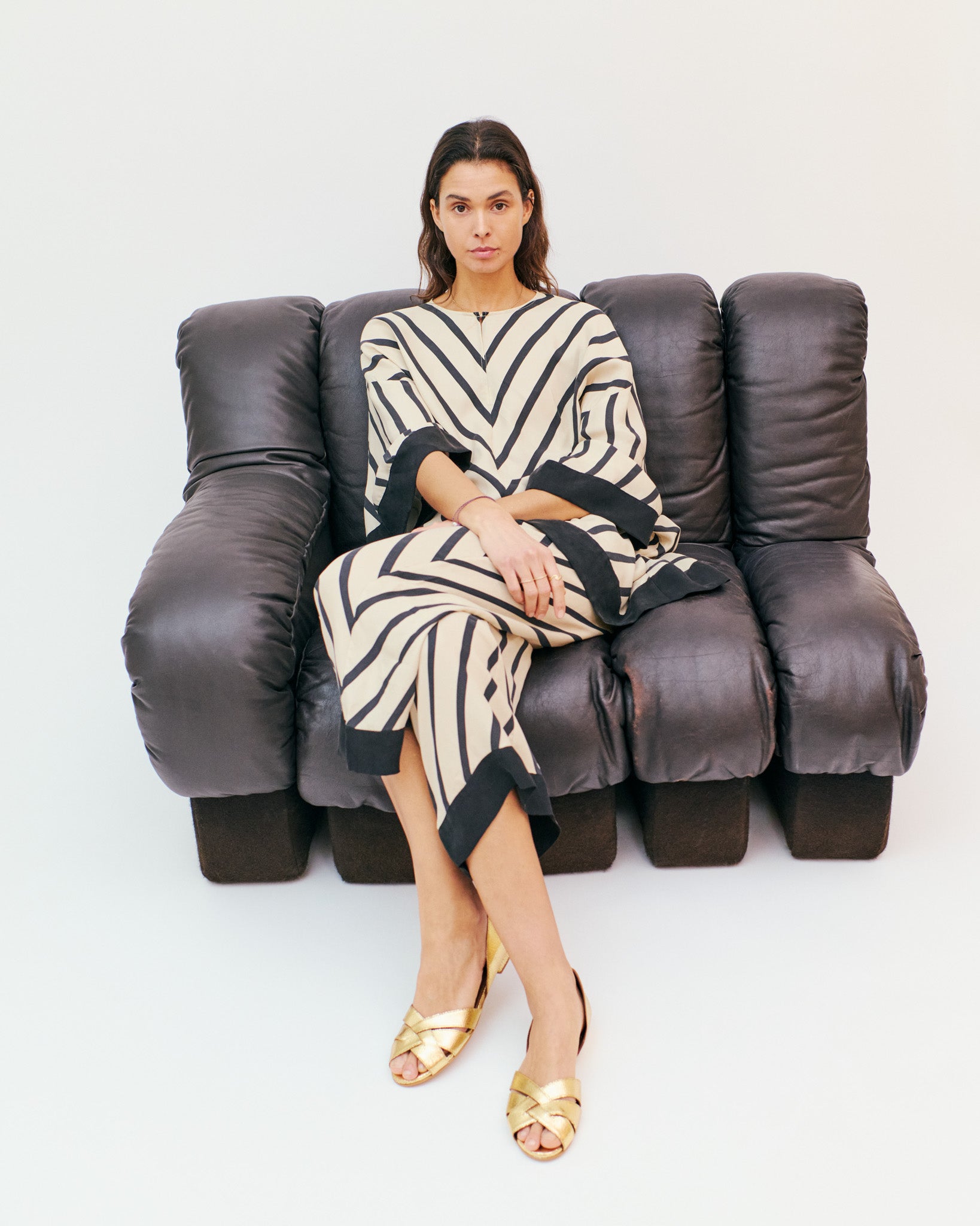 Sanni 20 Crackled metallic goat Gold