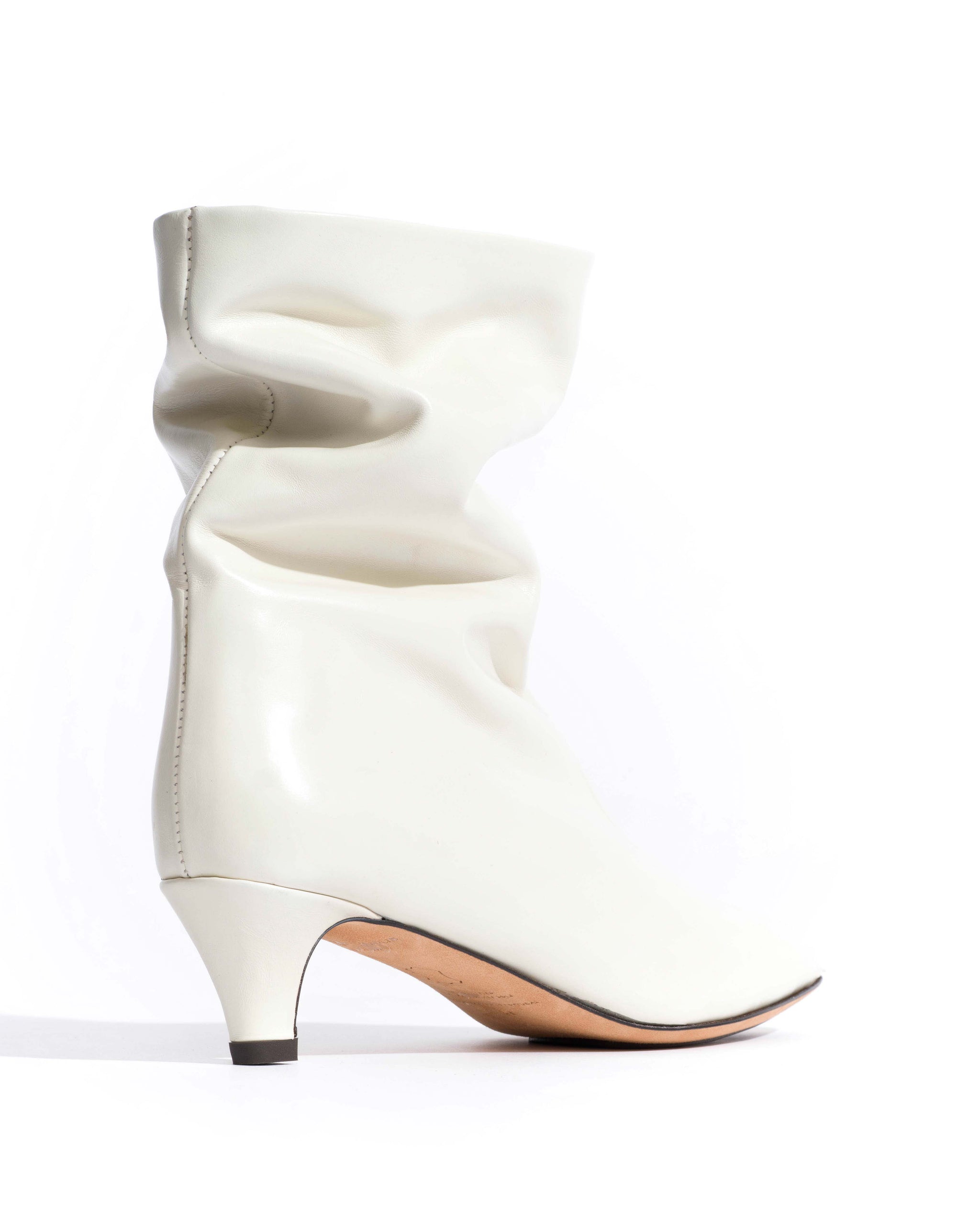 Sweeney 40 stiletto Crinkled soft calf White sand - Anonymous Copenhagen Ankle boots