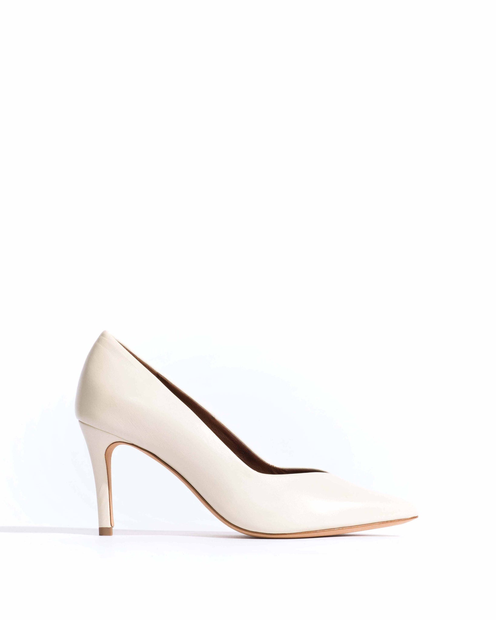 Trini 75 Shiny lamb White sand