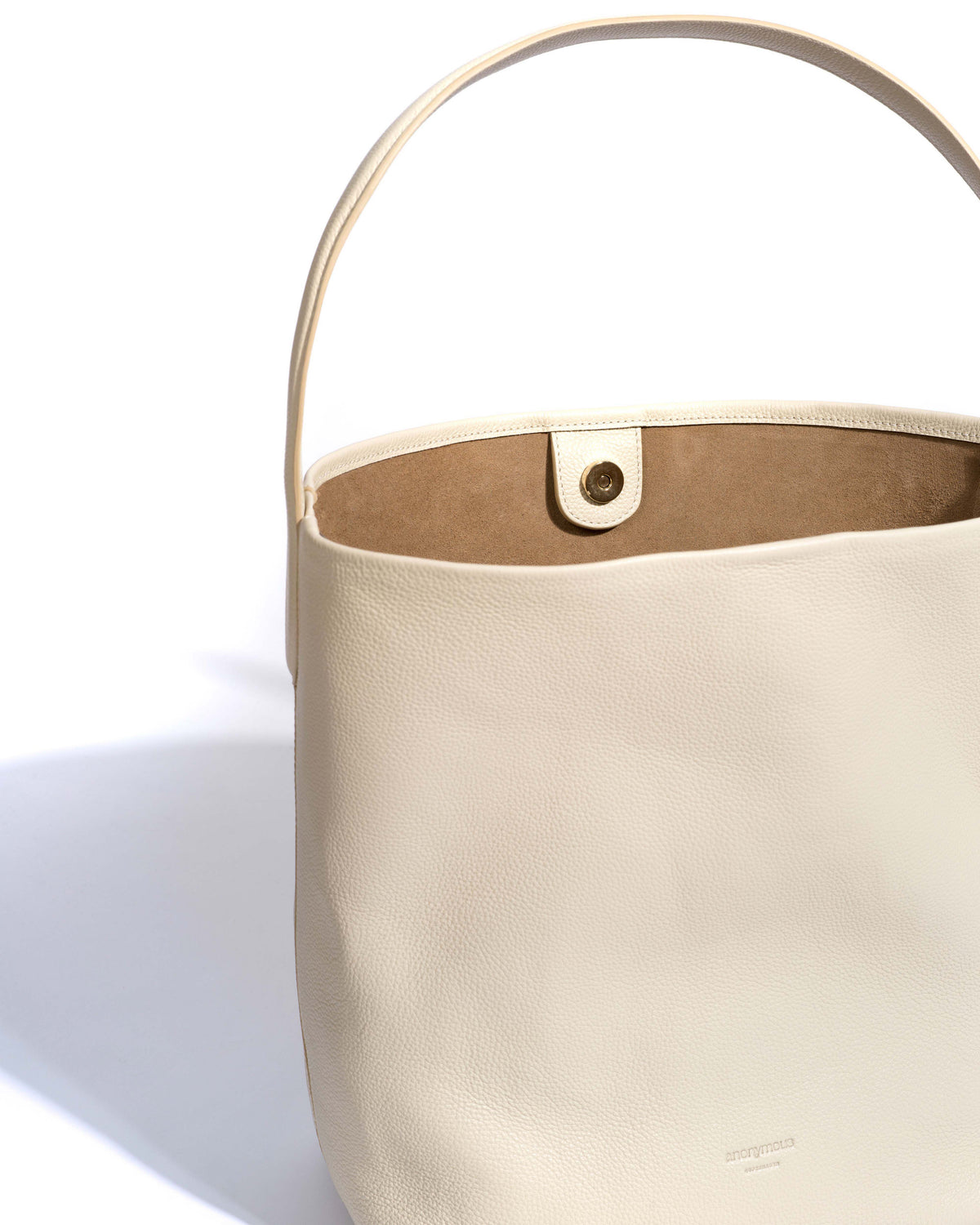 Versa everyday bag Pebbled soft calf White sand