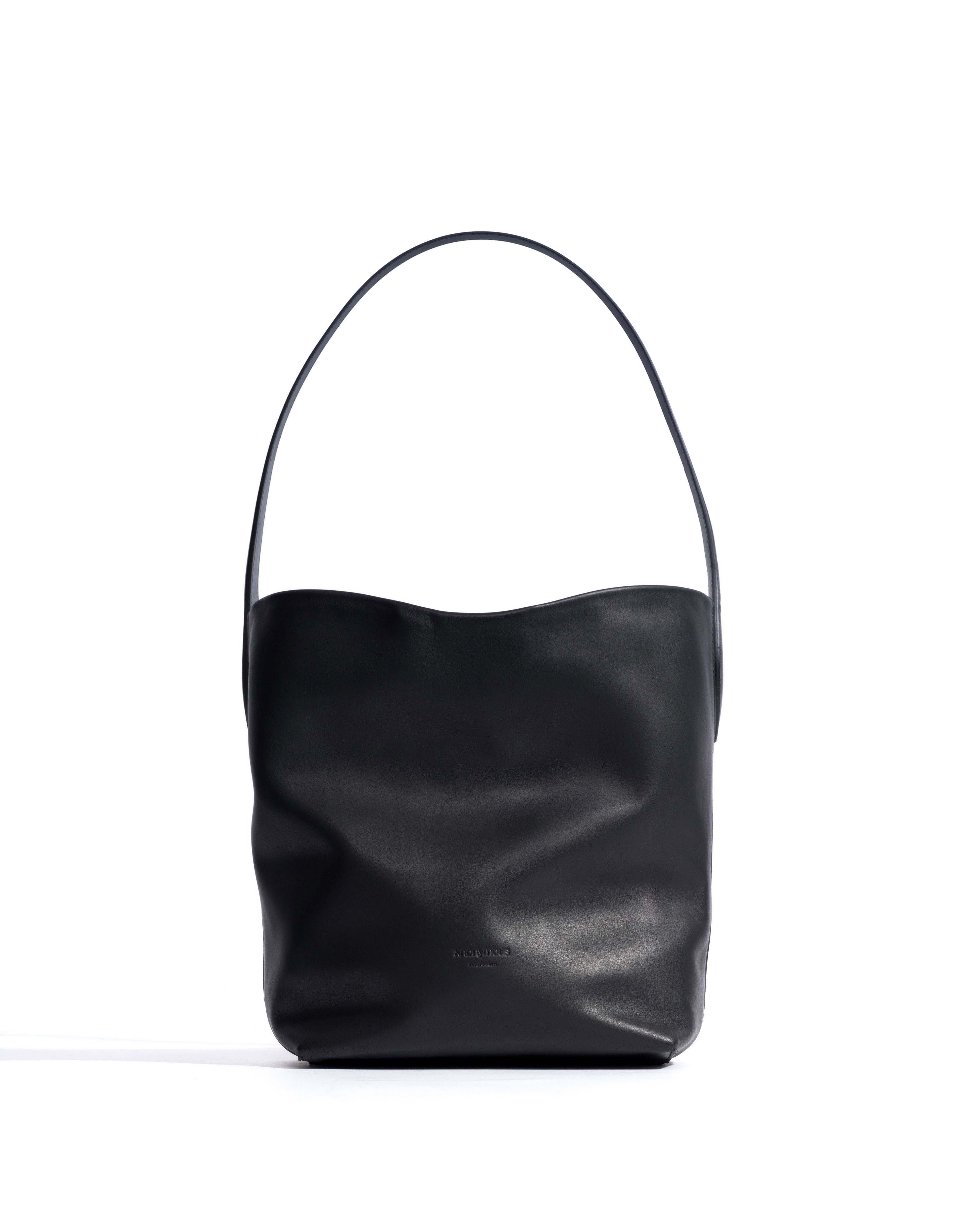 Versa slouchy petite bag Soft calf Black