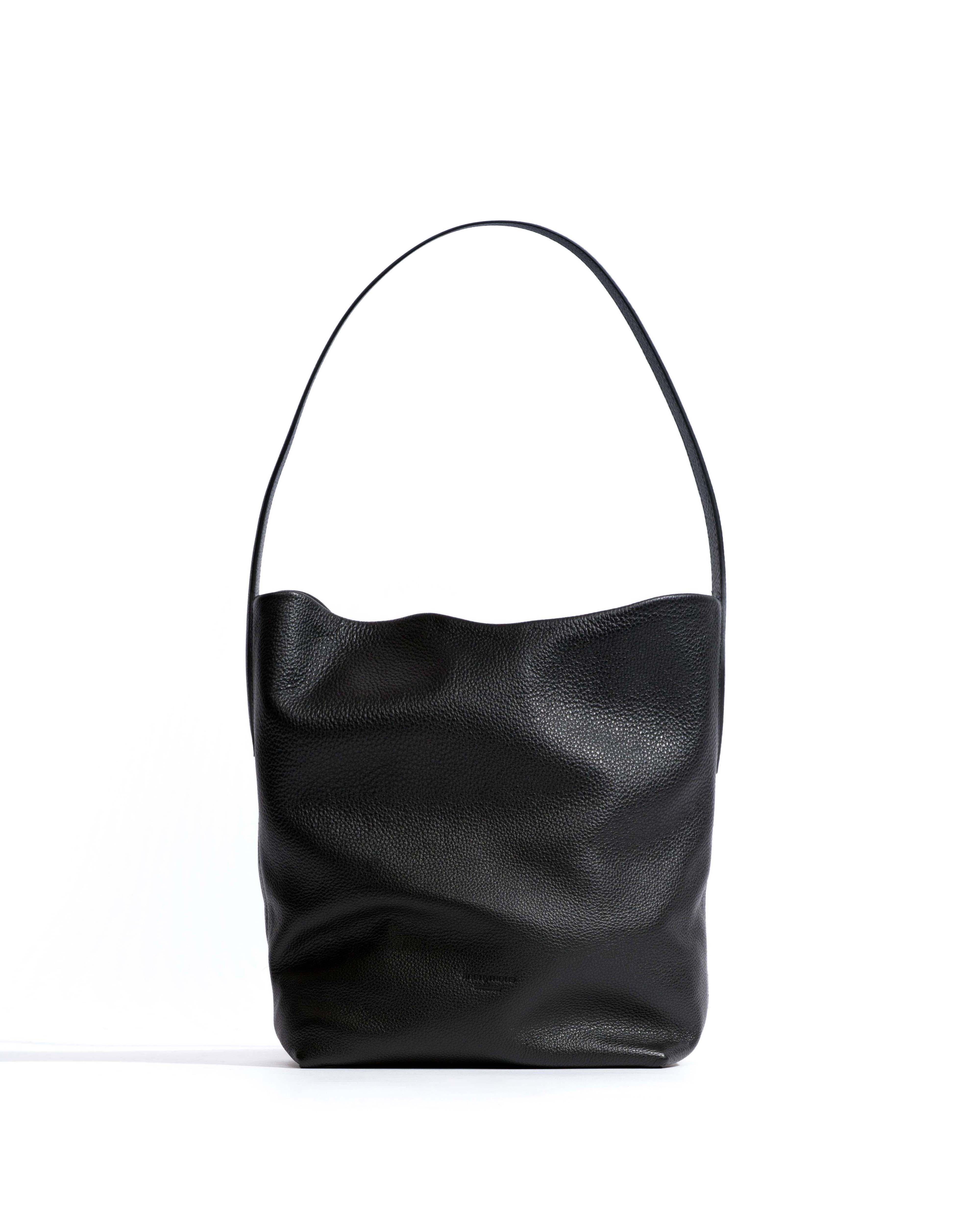 Versa slouchy petite bag Pebbled soft calf Black