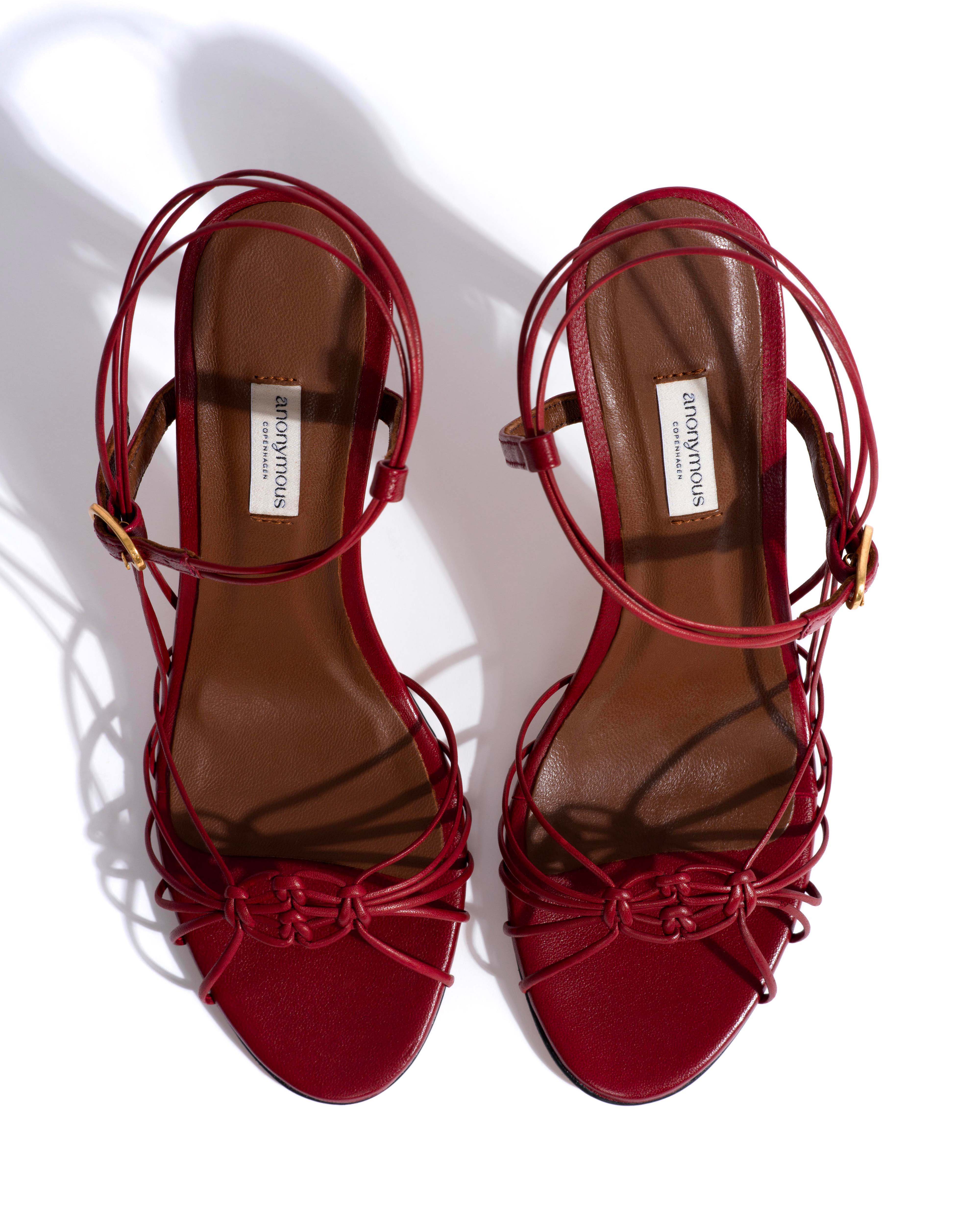 Savannah 100 hand-braided Shiny lamb Pomegranate