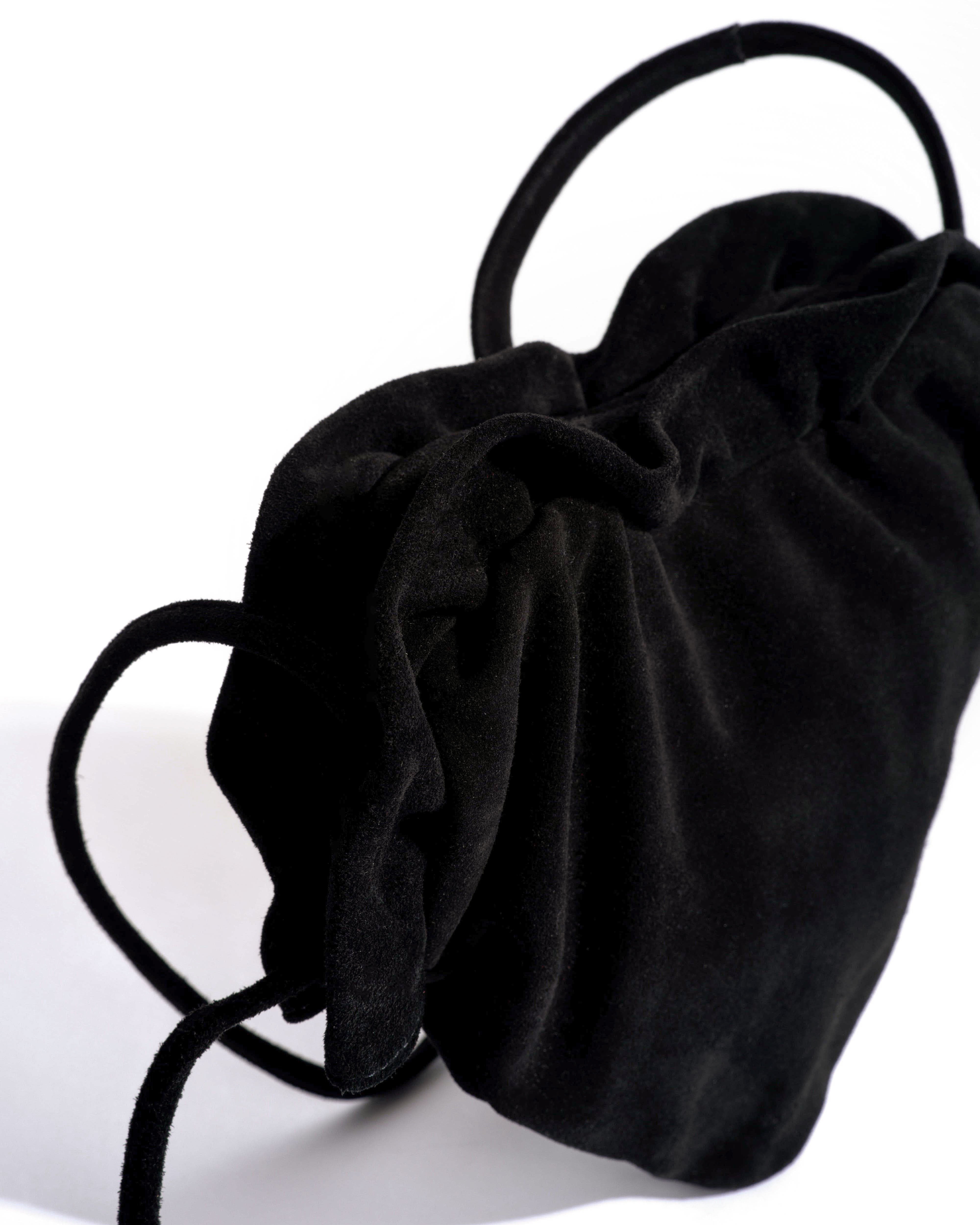 Zally heart bag Calf suede Black