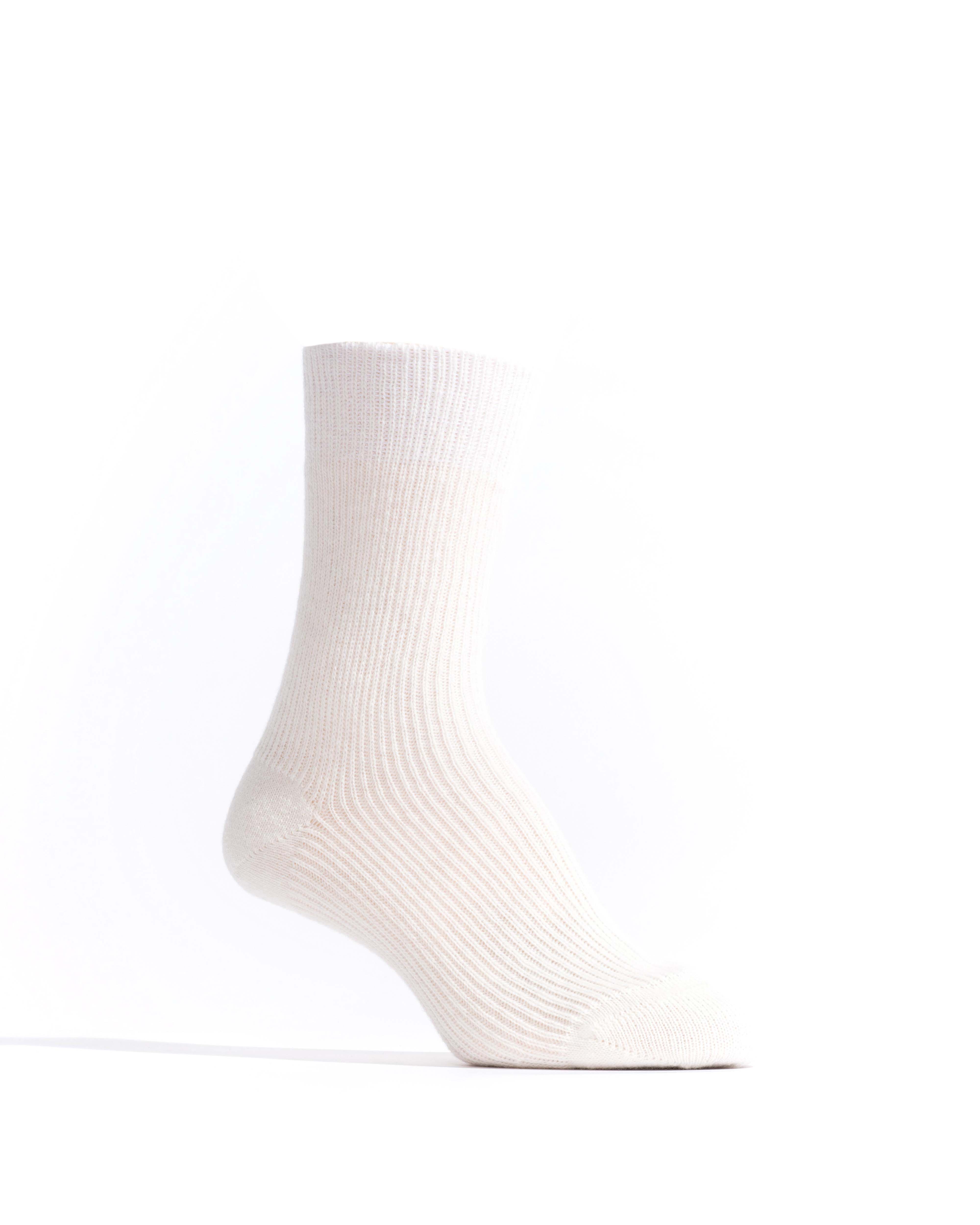 Lanai cashmere socks 70% wool 30% cashmere White sand
