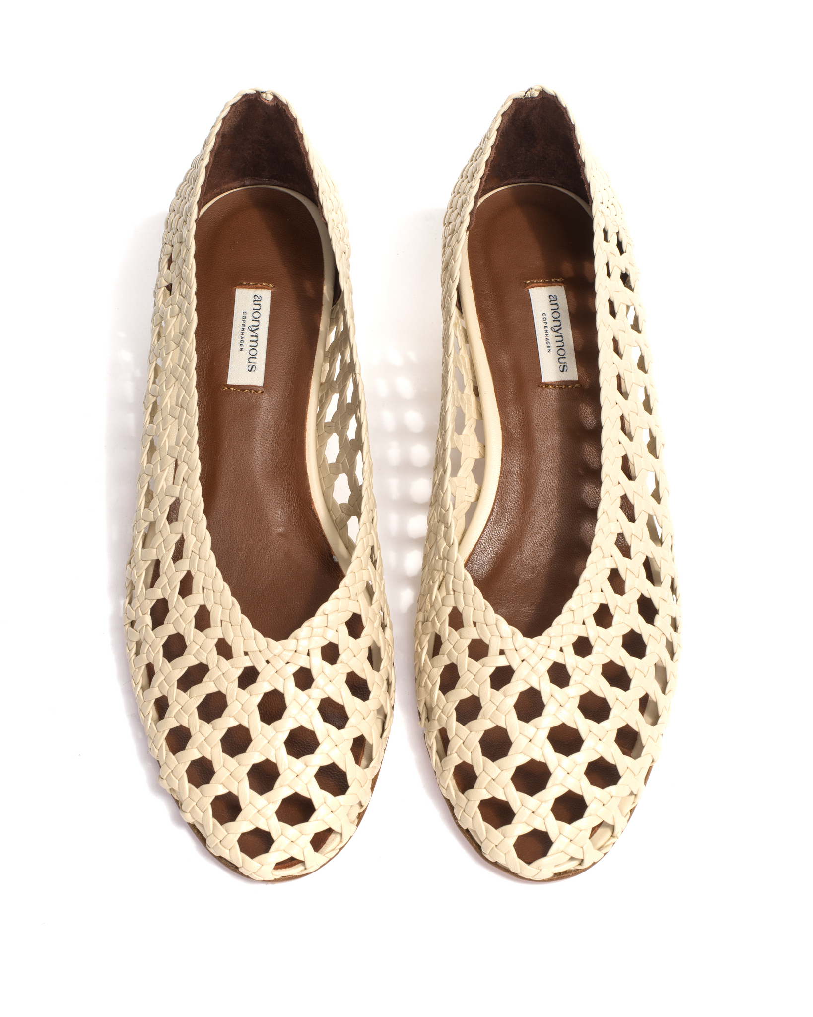 Sessi 10 Hand-braided leather White sand - Anonymous Copenhagen