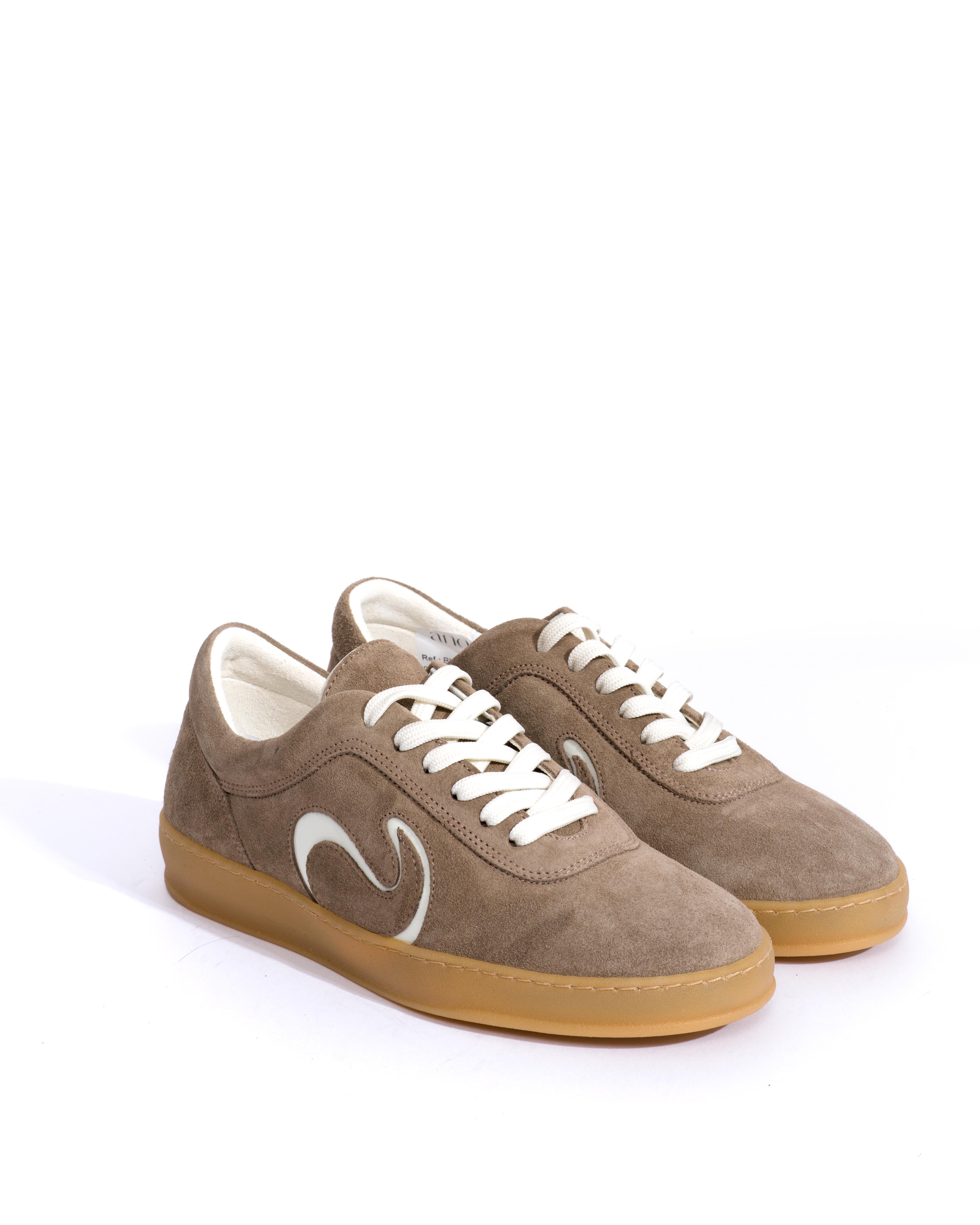 Sample-00383