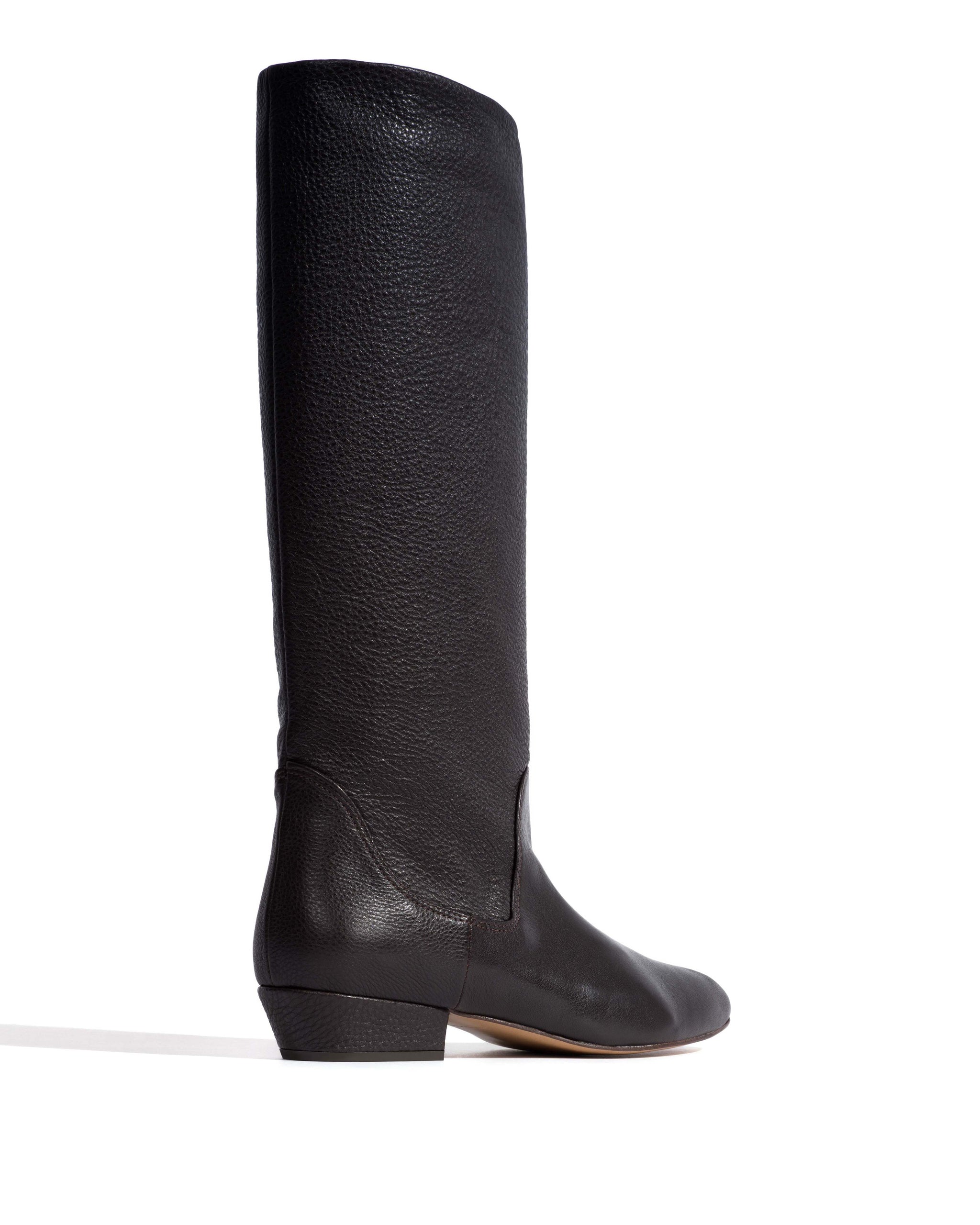 Valle 20 Natural grain soft calf Black
