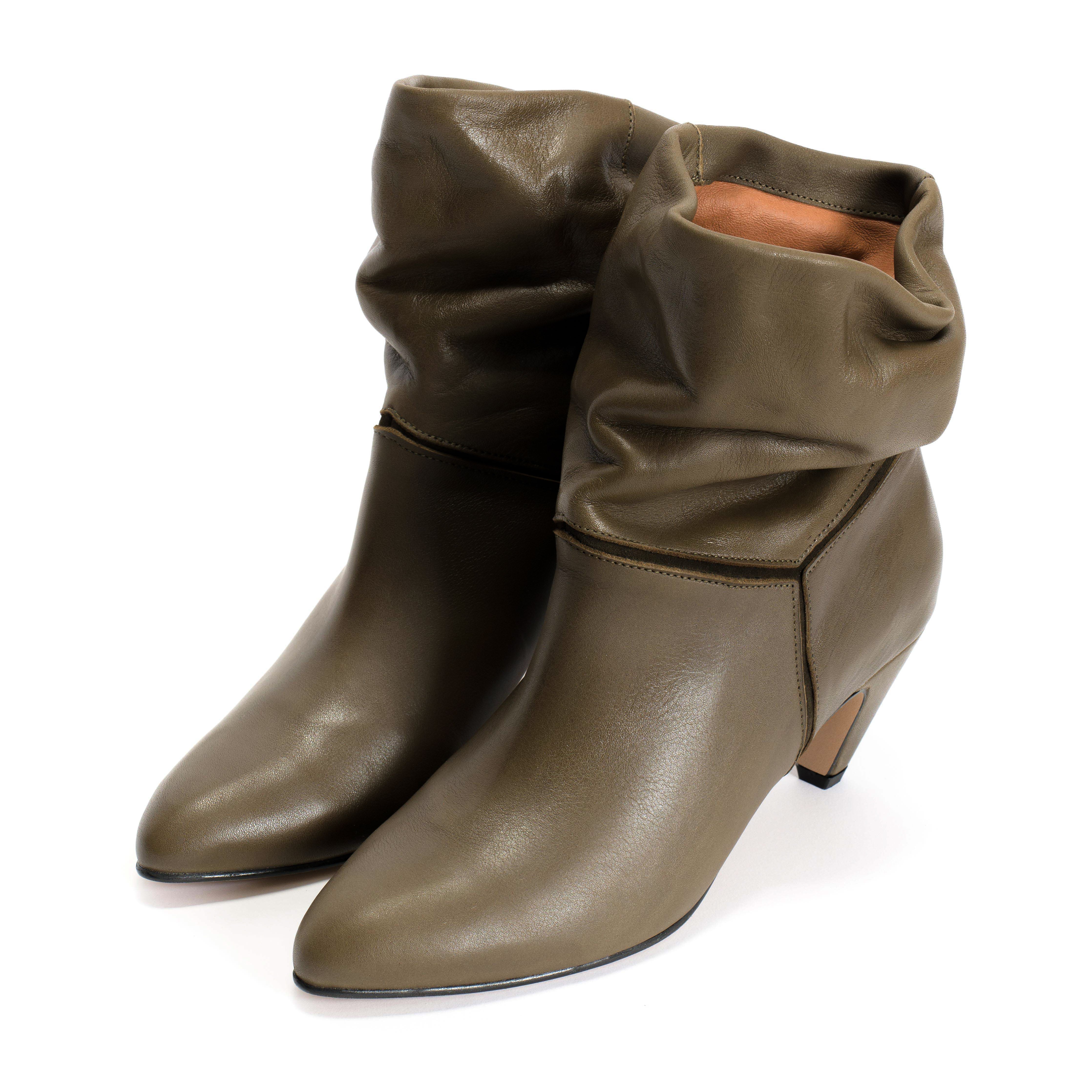 Jassi 50 stiletto Soft calf & suede leather Olive green & moss green