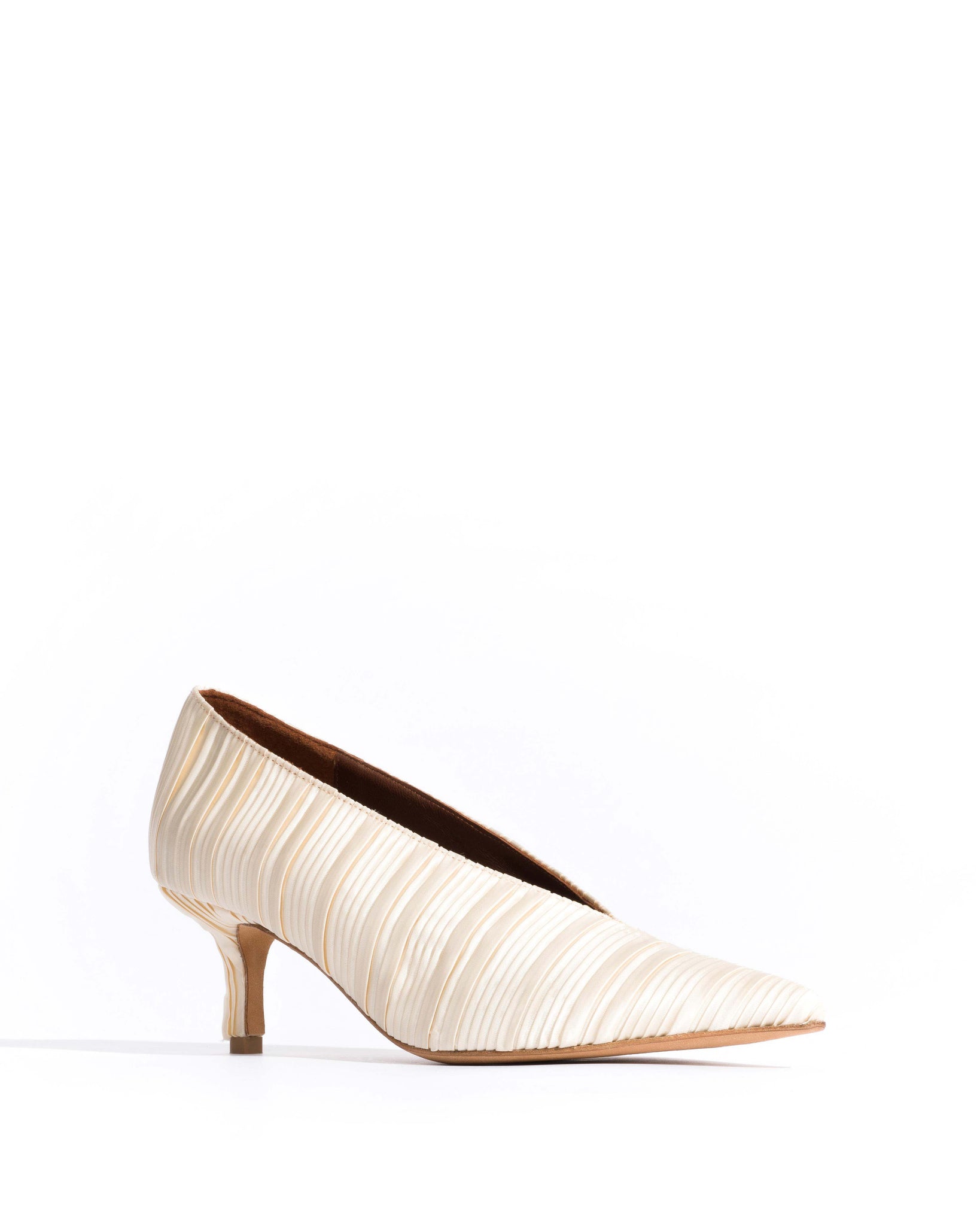 Phia 55 pin Pleated satin Creamy white