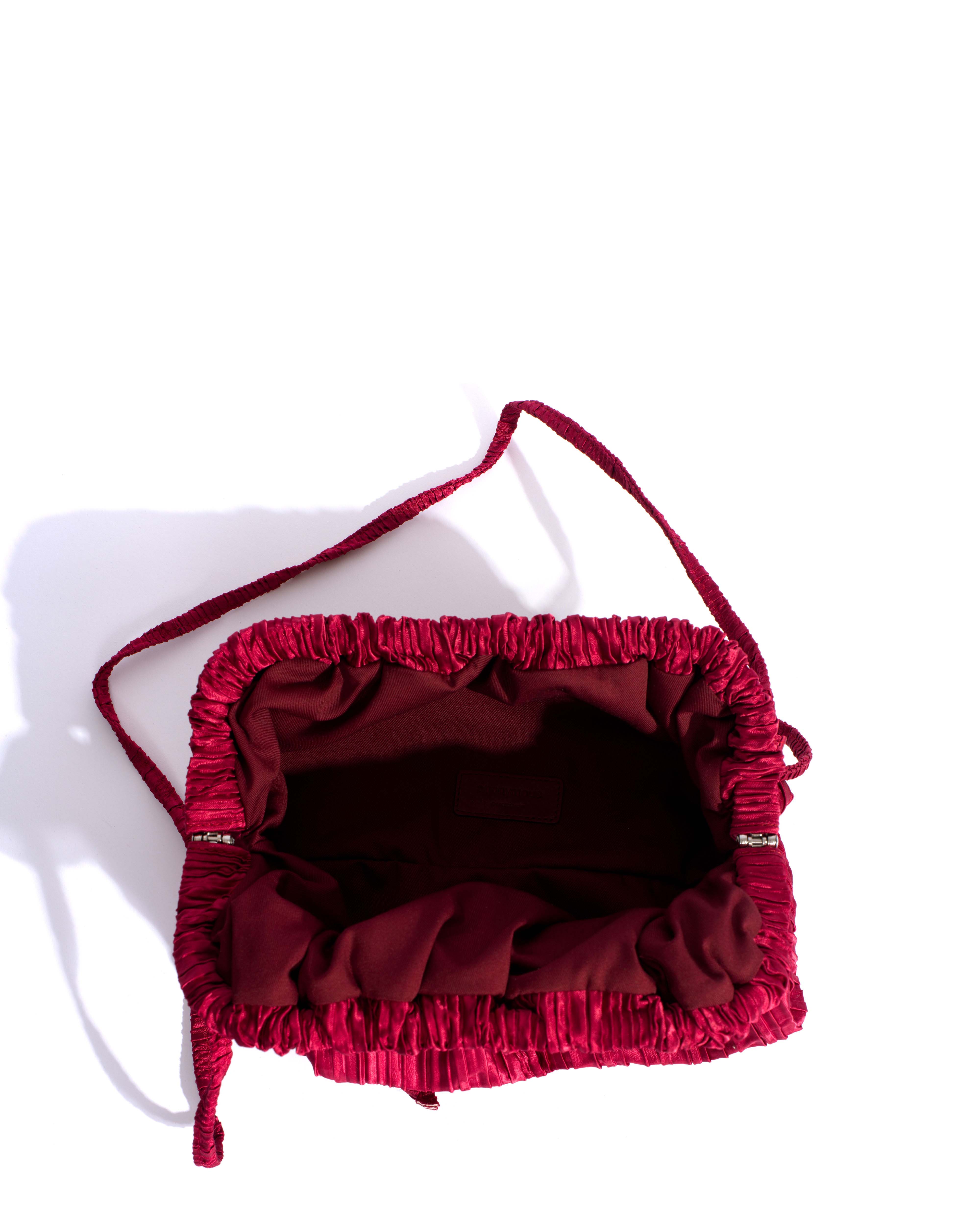 Hally grand cloud bag Pleated satin Pomegranate