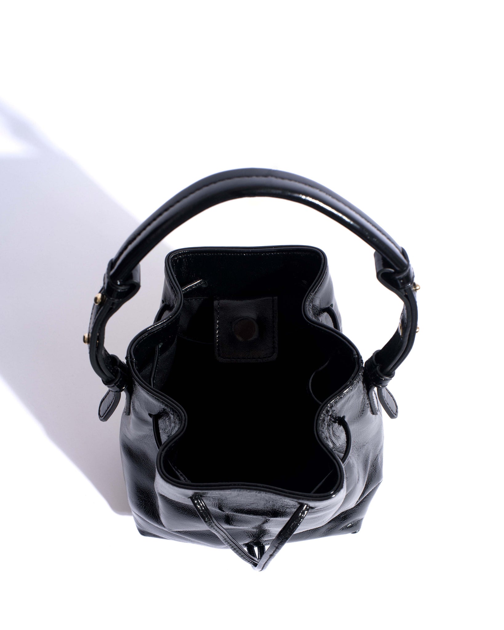 Kacey petite bucket bag Crinkled polished goat Black - Anonymous Copenhagen Bags