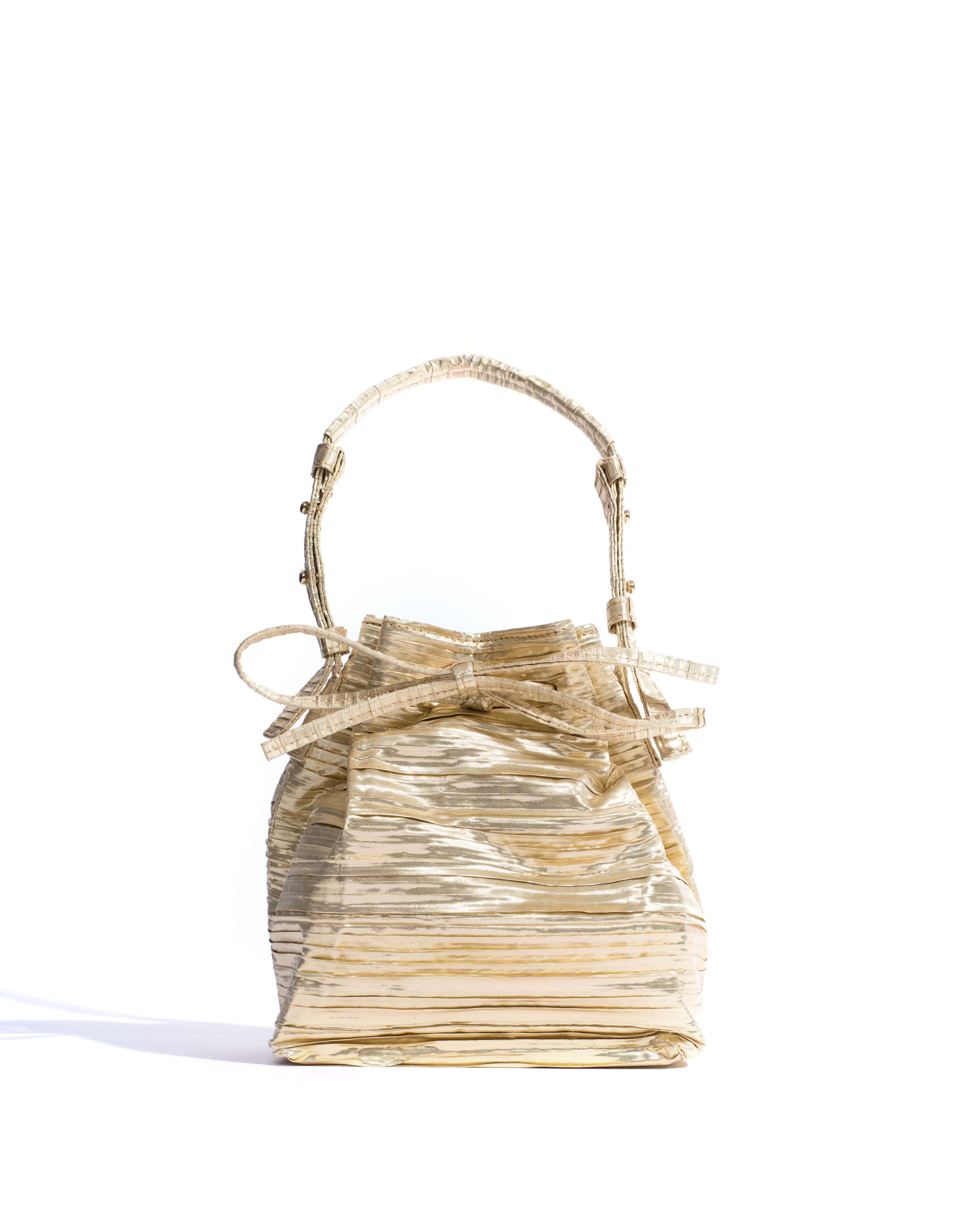 Kacey petite bucket bag Pleated satin Gold