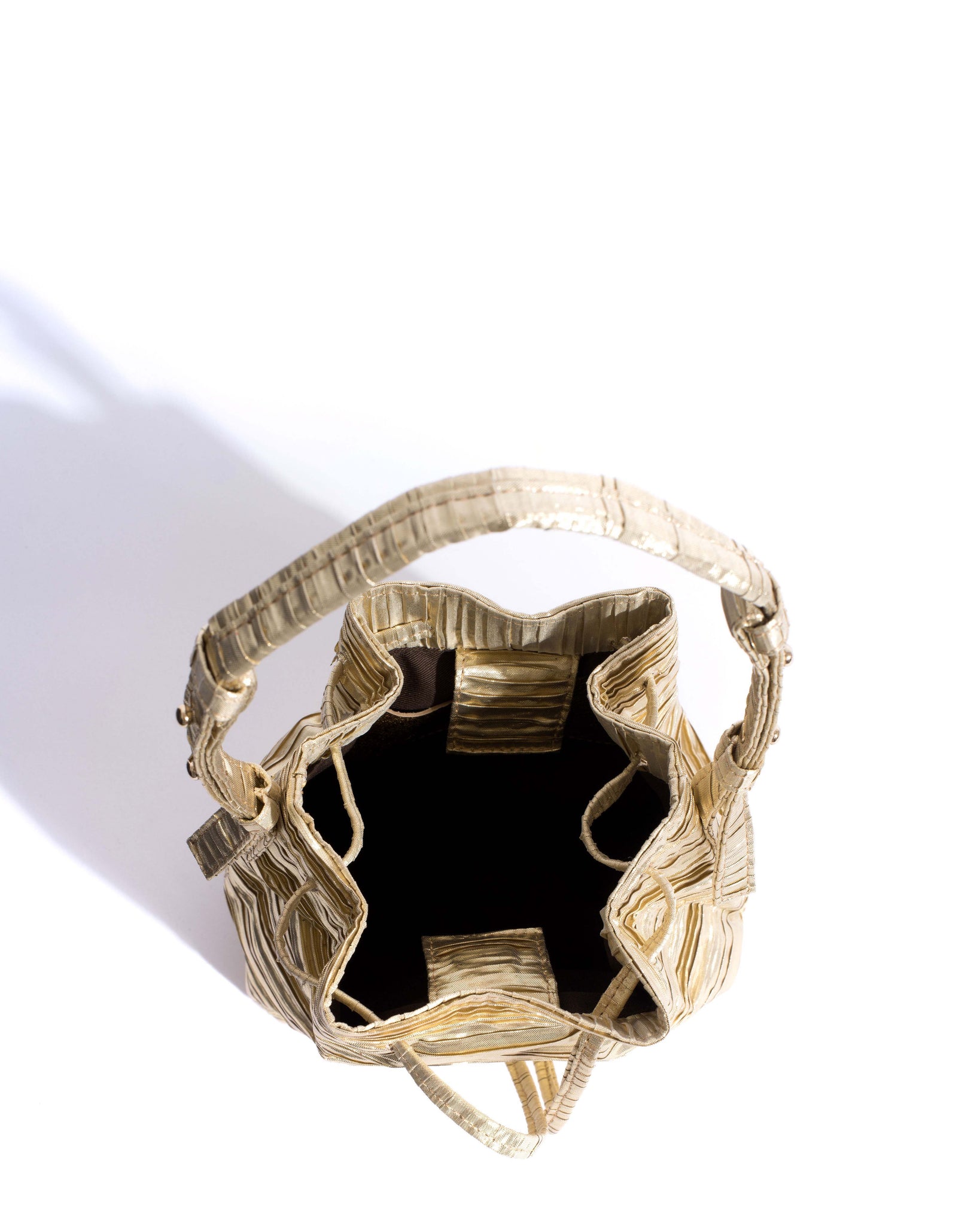 Kacey petite bucket bag Pleated satin Gold - Anonymous Copenhagen Bags