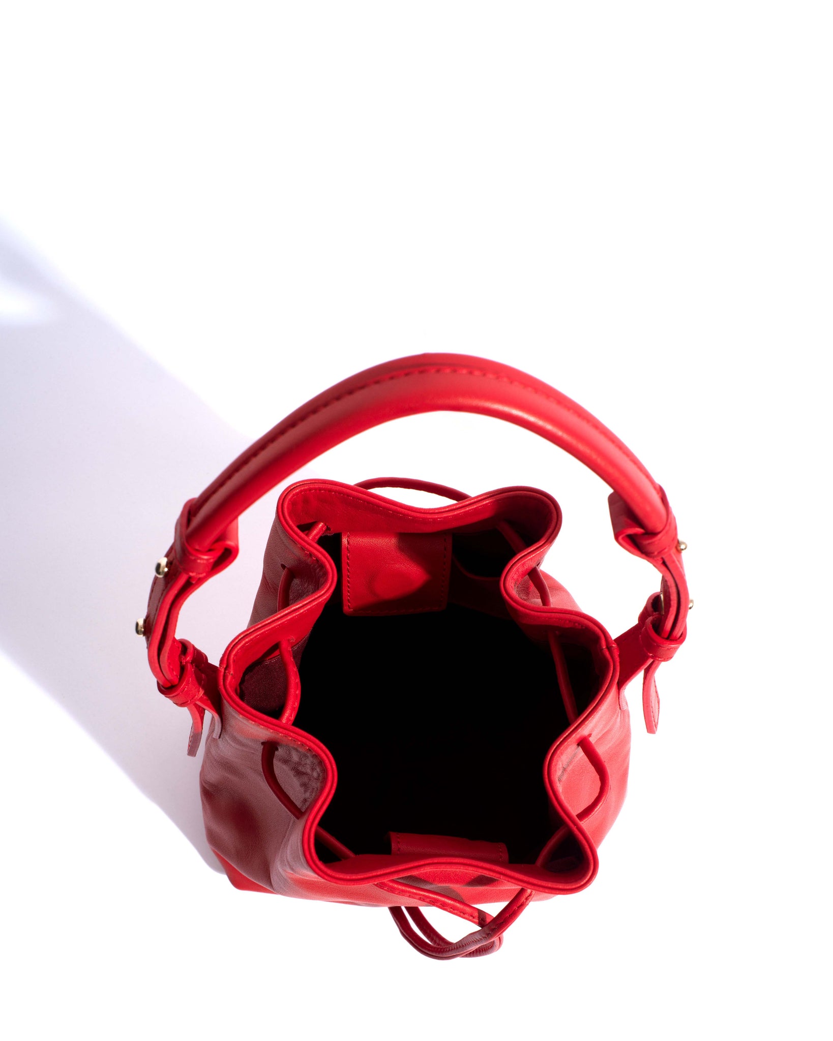 Kacey petite bucket bag Soft calf Ruby red