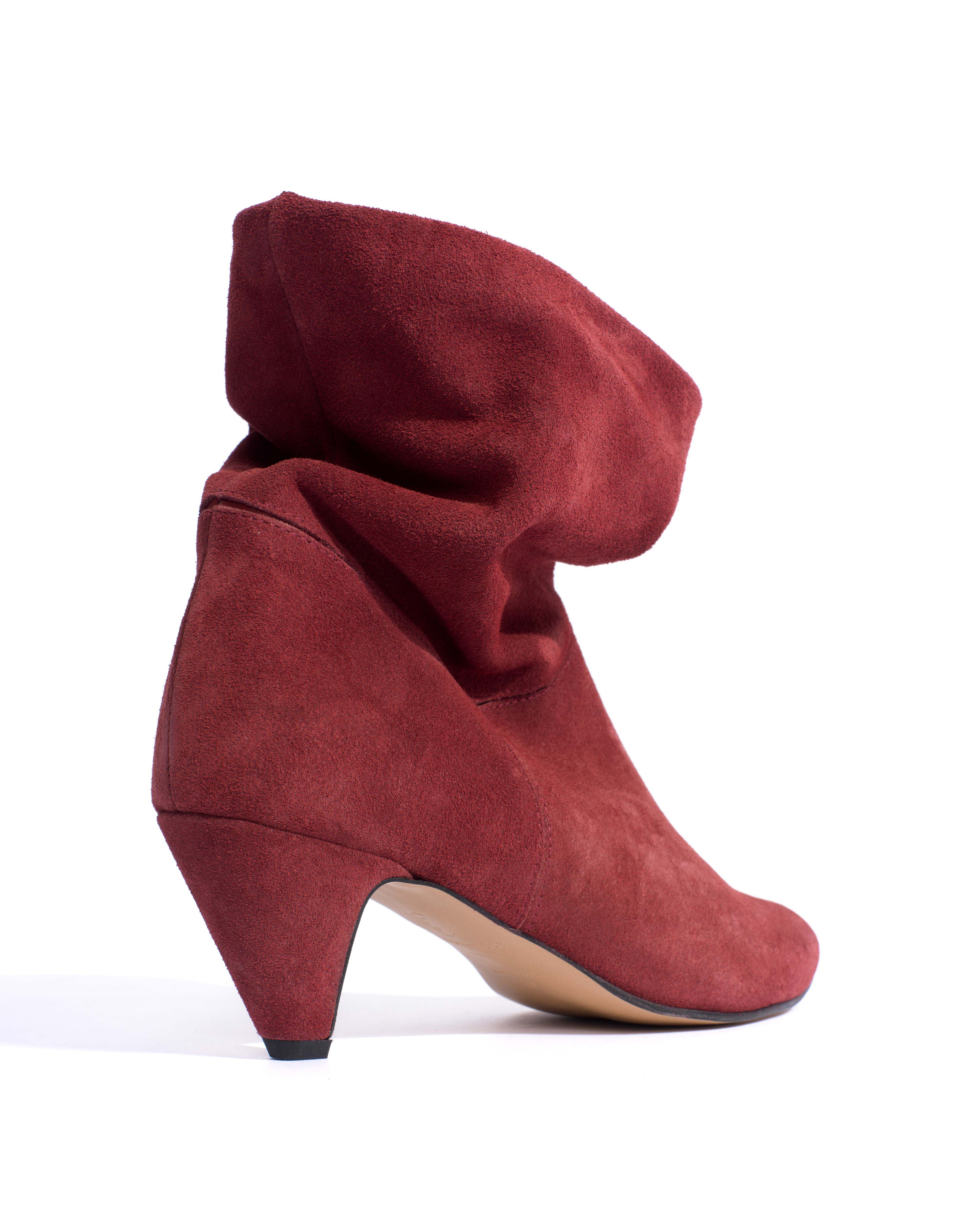 Jassi 50 stiletto Calf suede & sleek leather Pomegranate