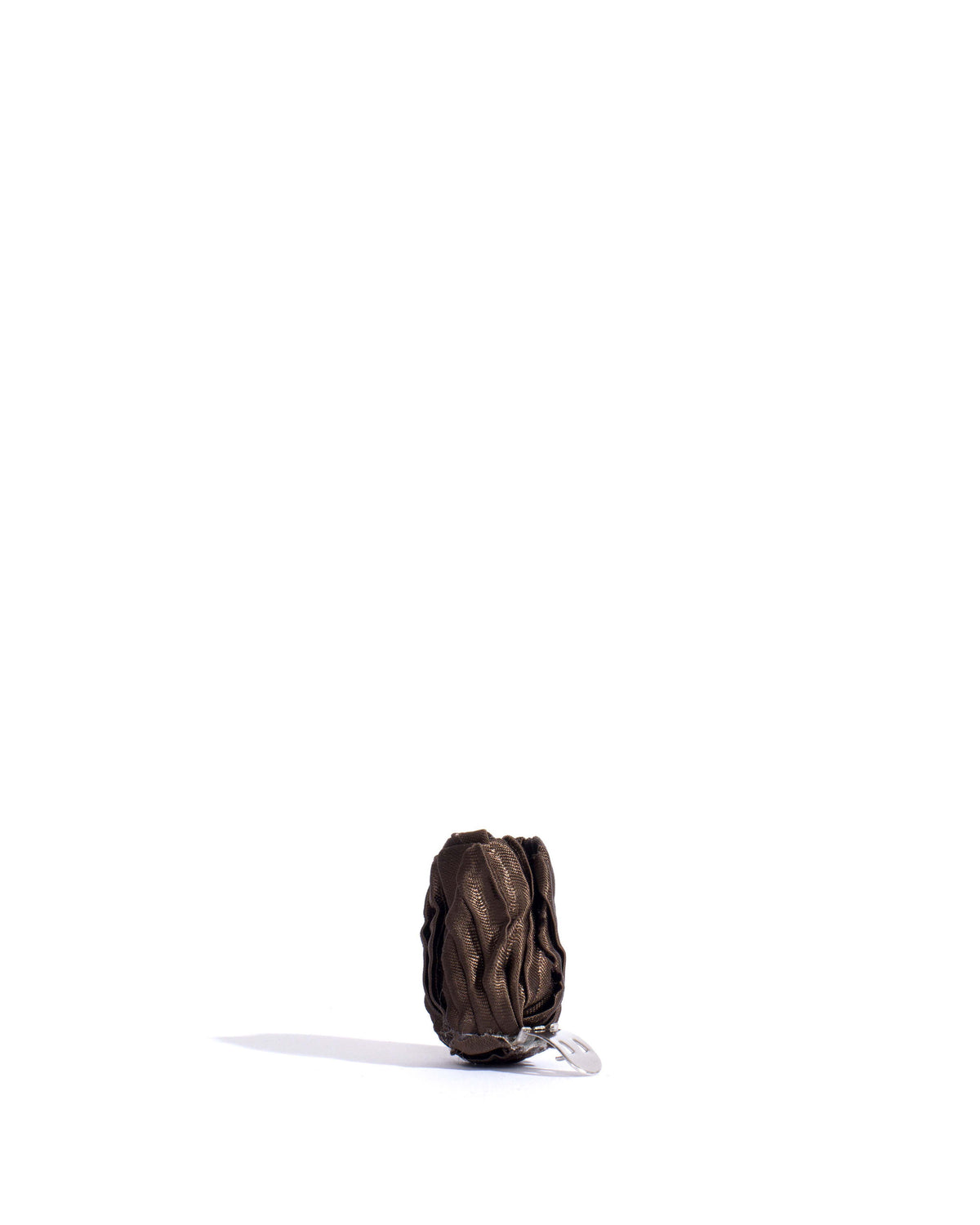 Tulip shoe clip Pleated satin Espresso brown
