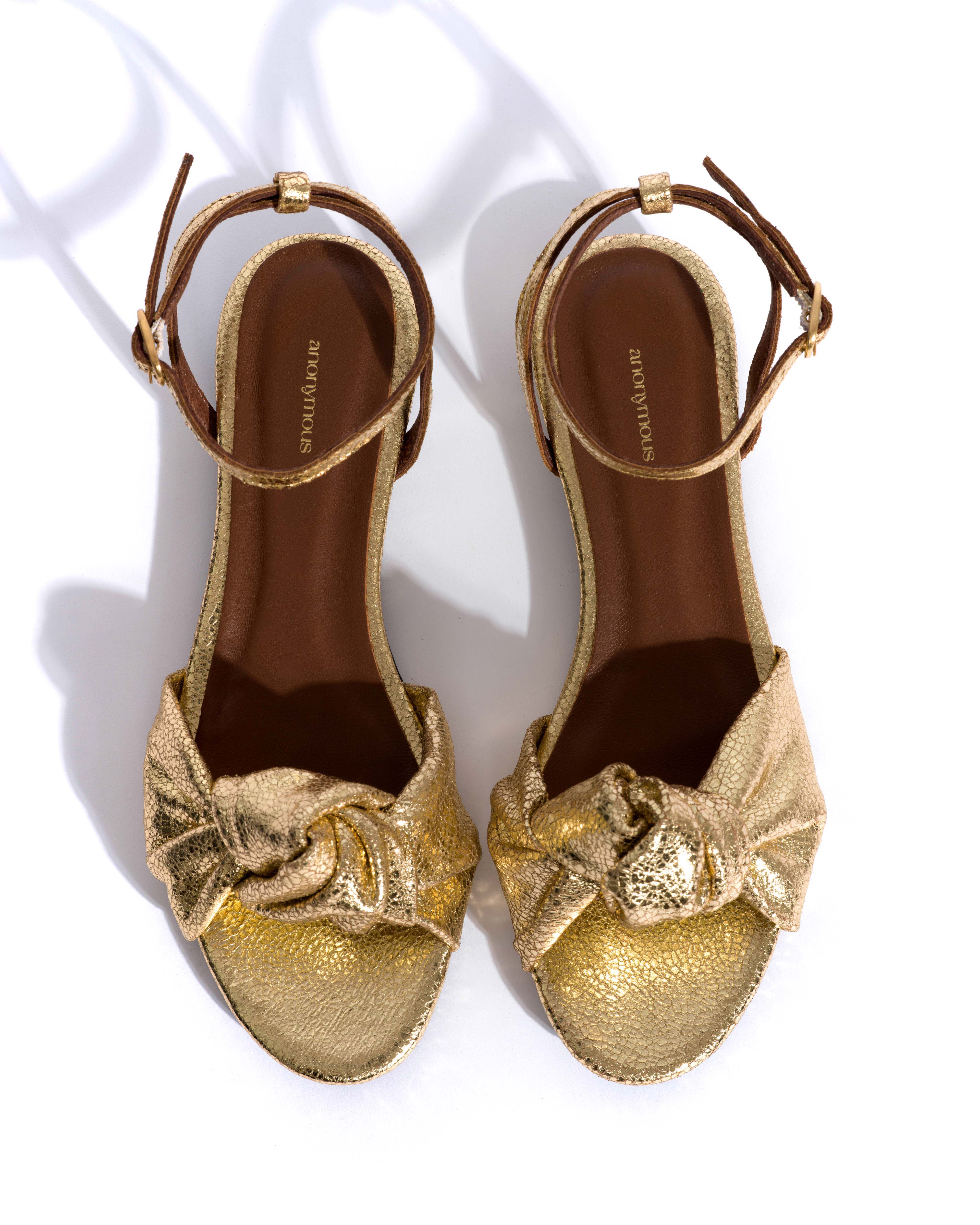 Aliza 10 Crackled metallic goat Gold