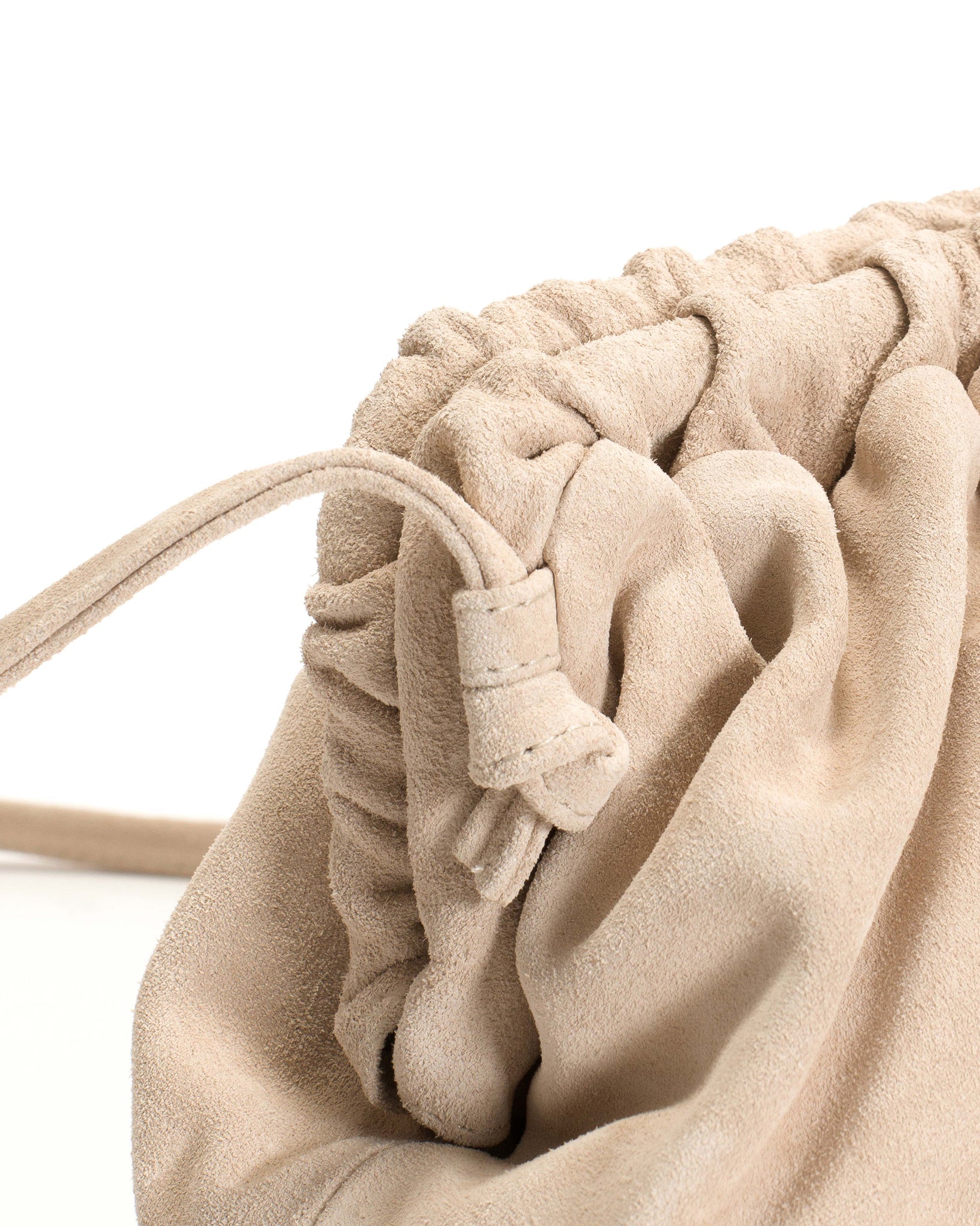 Hally grand cloud bag Calf suede Vanilla cream - Anonymous Copenhagen