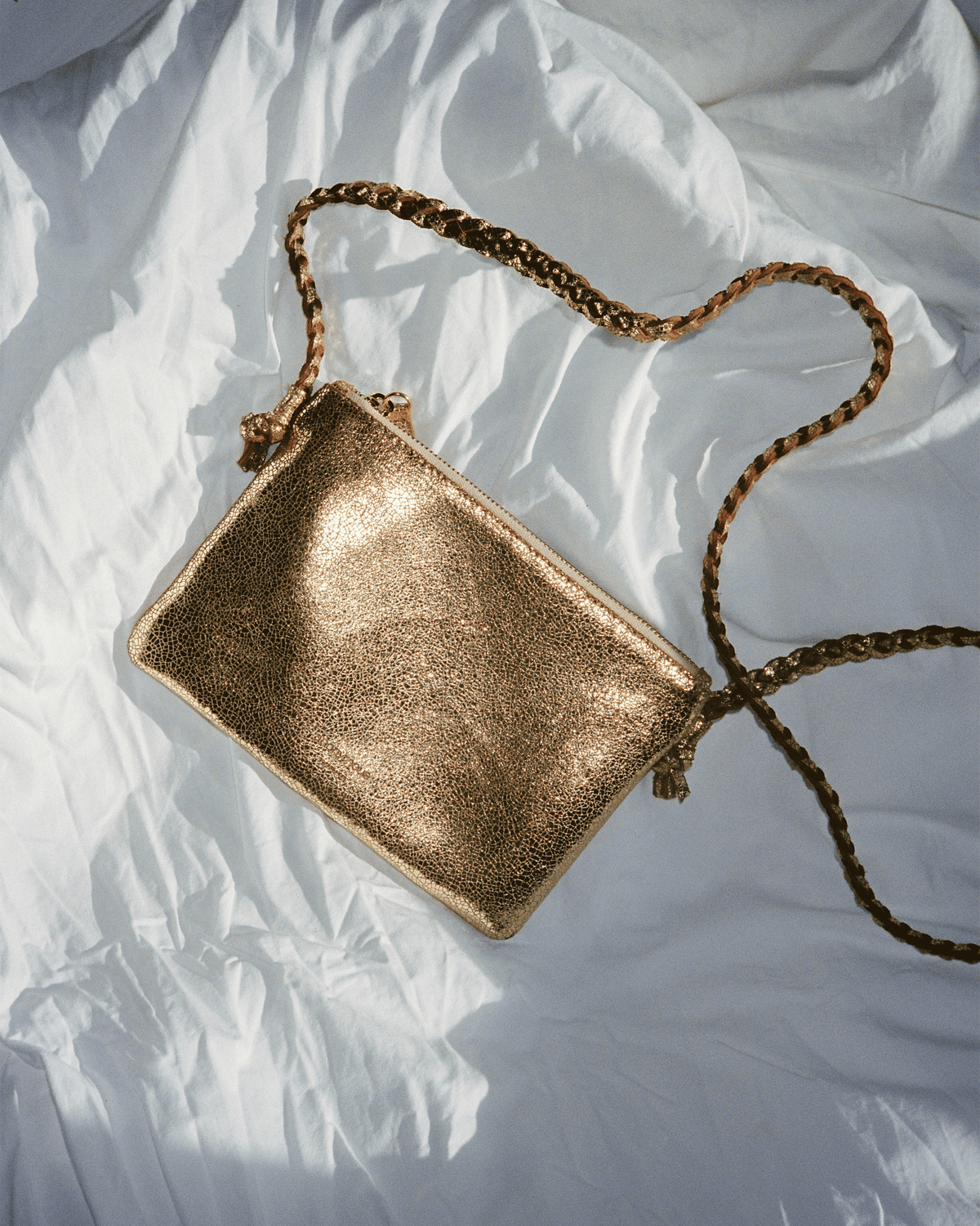 Thinna clutch Crackled metallic goat Gold