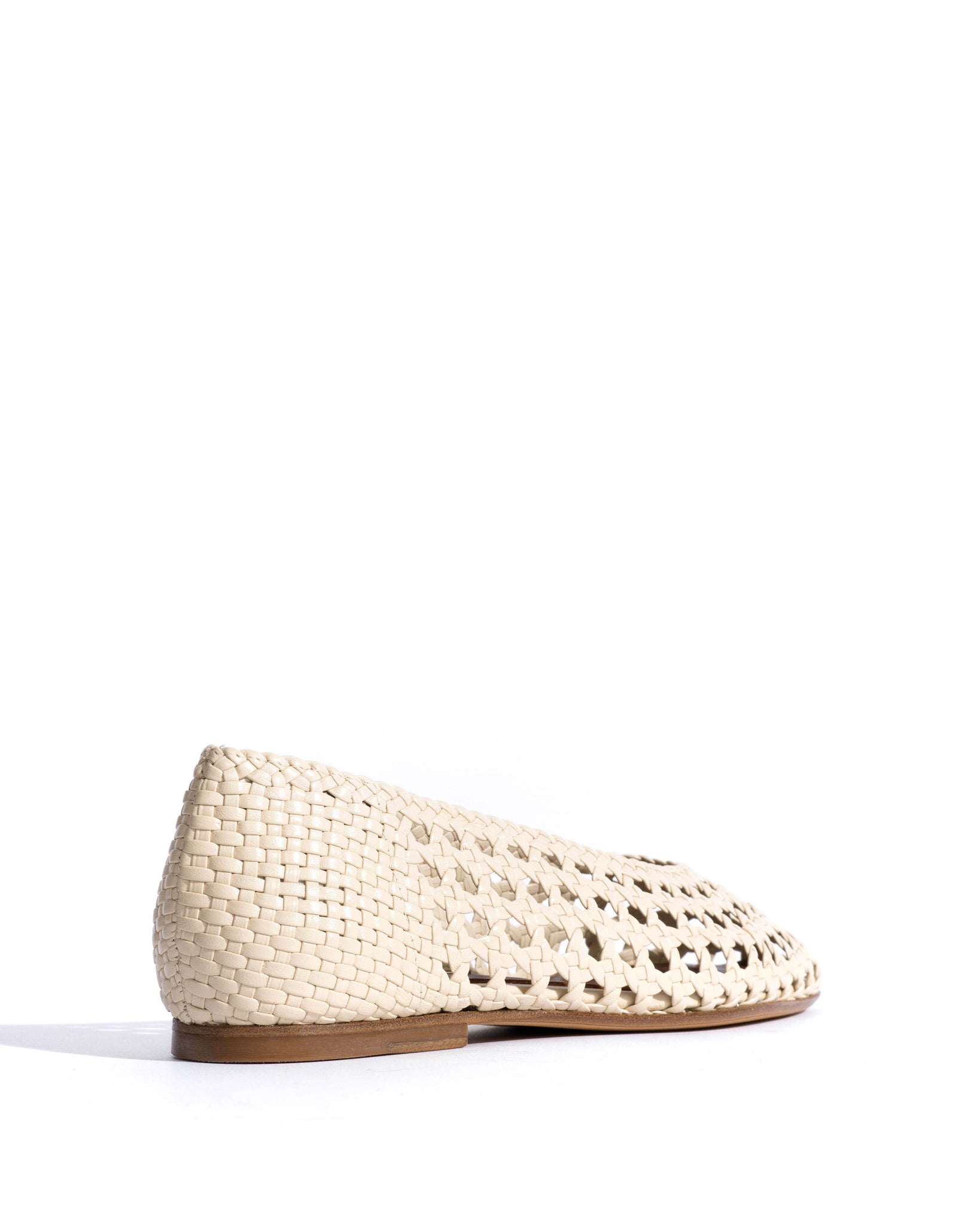 Sessi 10 Hand-braided leather White sand - Anonymous Copenhagen Flat-loafers & ballerinas & pumps