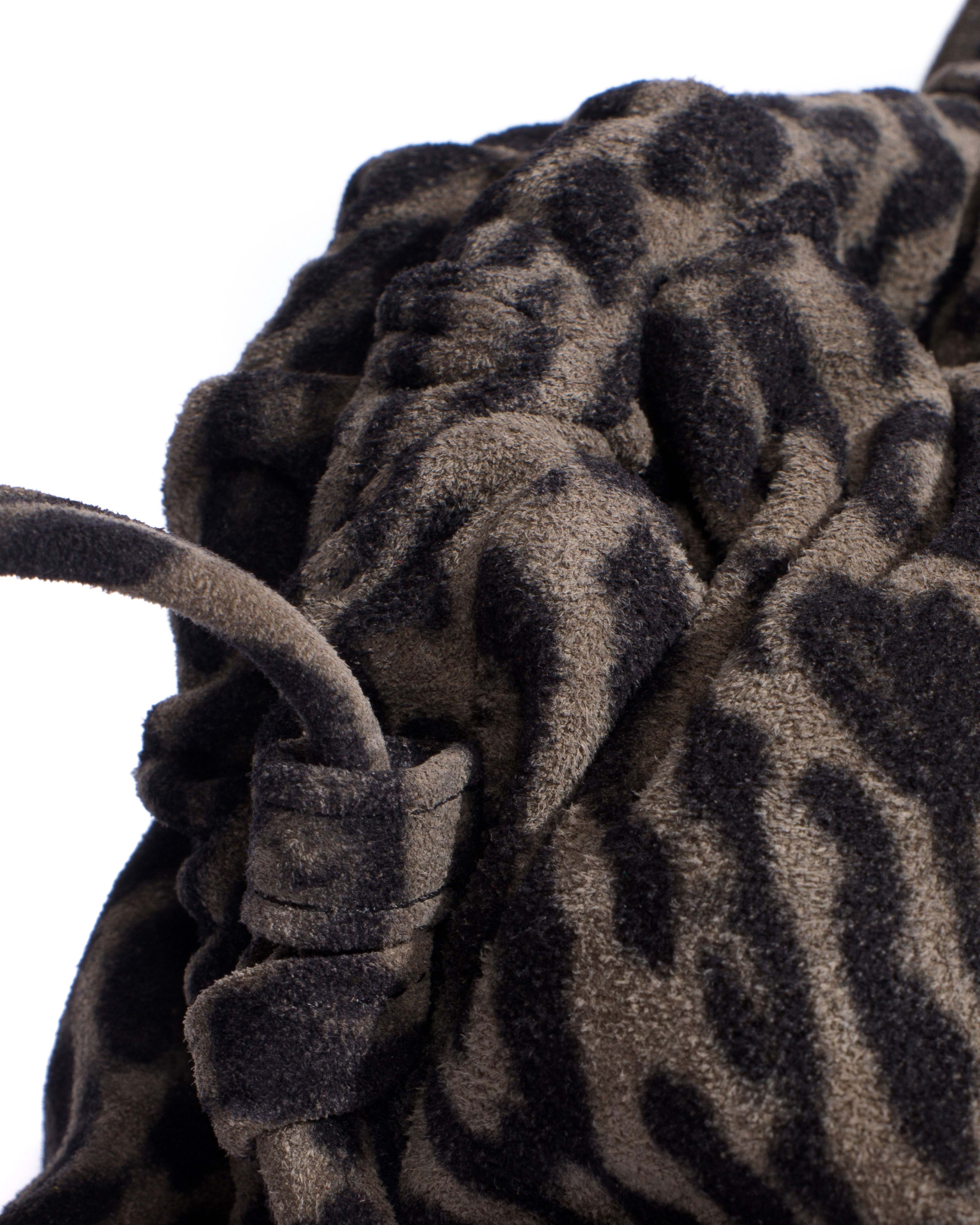Hally grand cloud bag Calf suede print Snow leopard