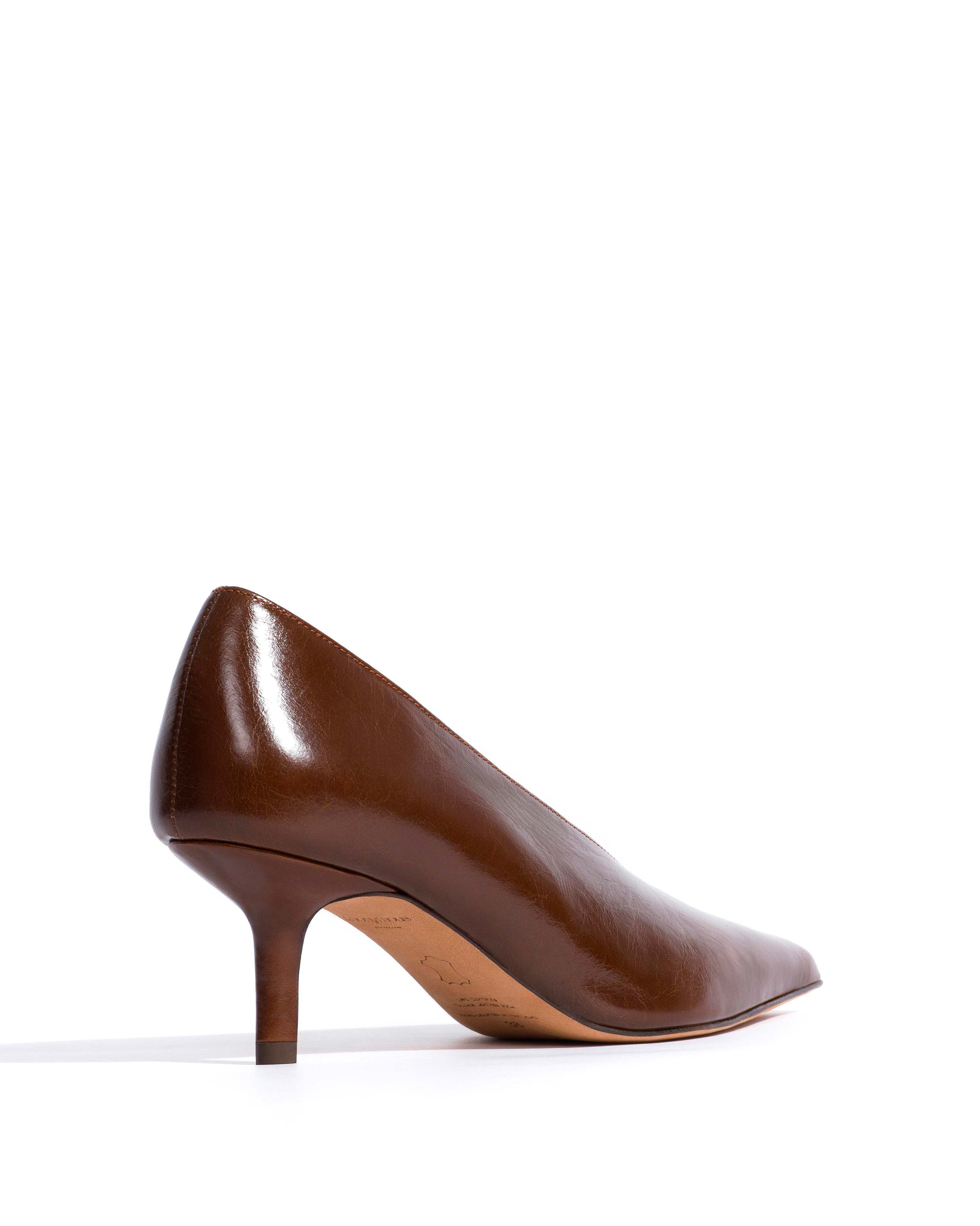 Phia 55 pin Crinkled polished goat Caramel brown