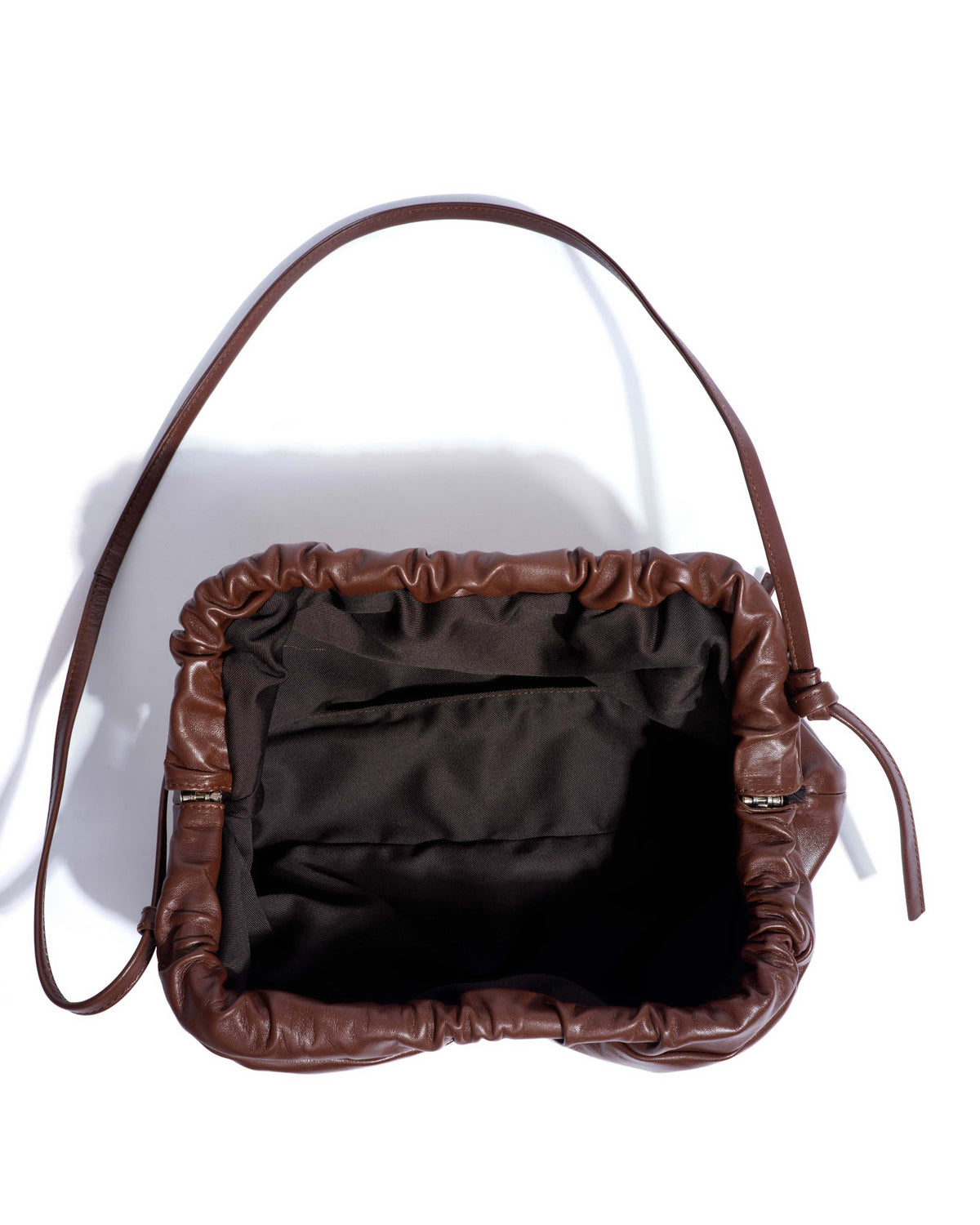 Hally classic cloud bag Shiny lamb Chocolate