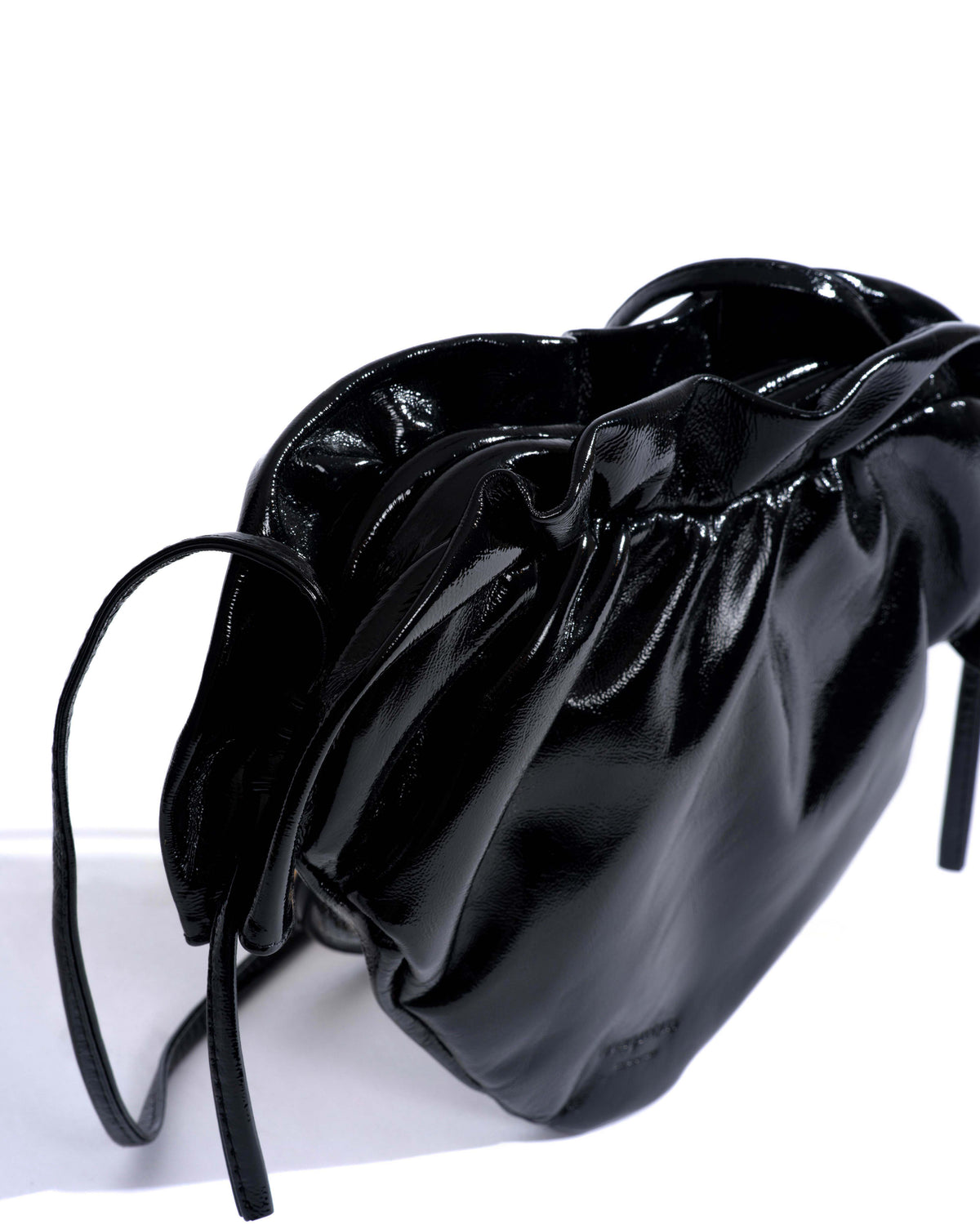 Zally classic heart bag Crinkled polished goat Black