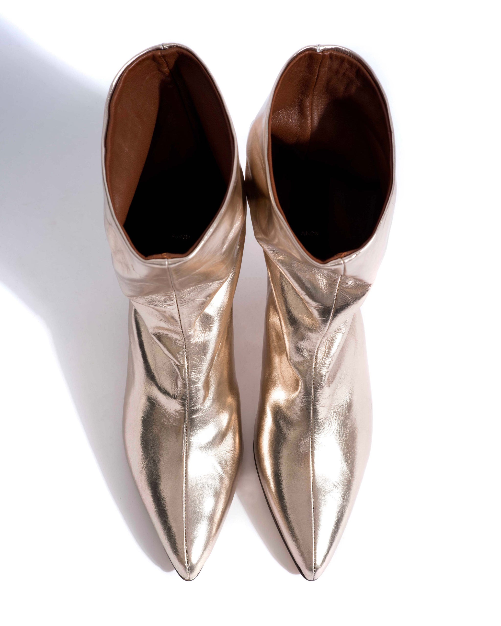Vully 40 Crinkled metallic lamb Vintage champagne