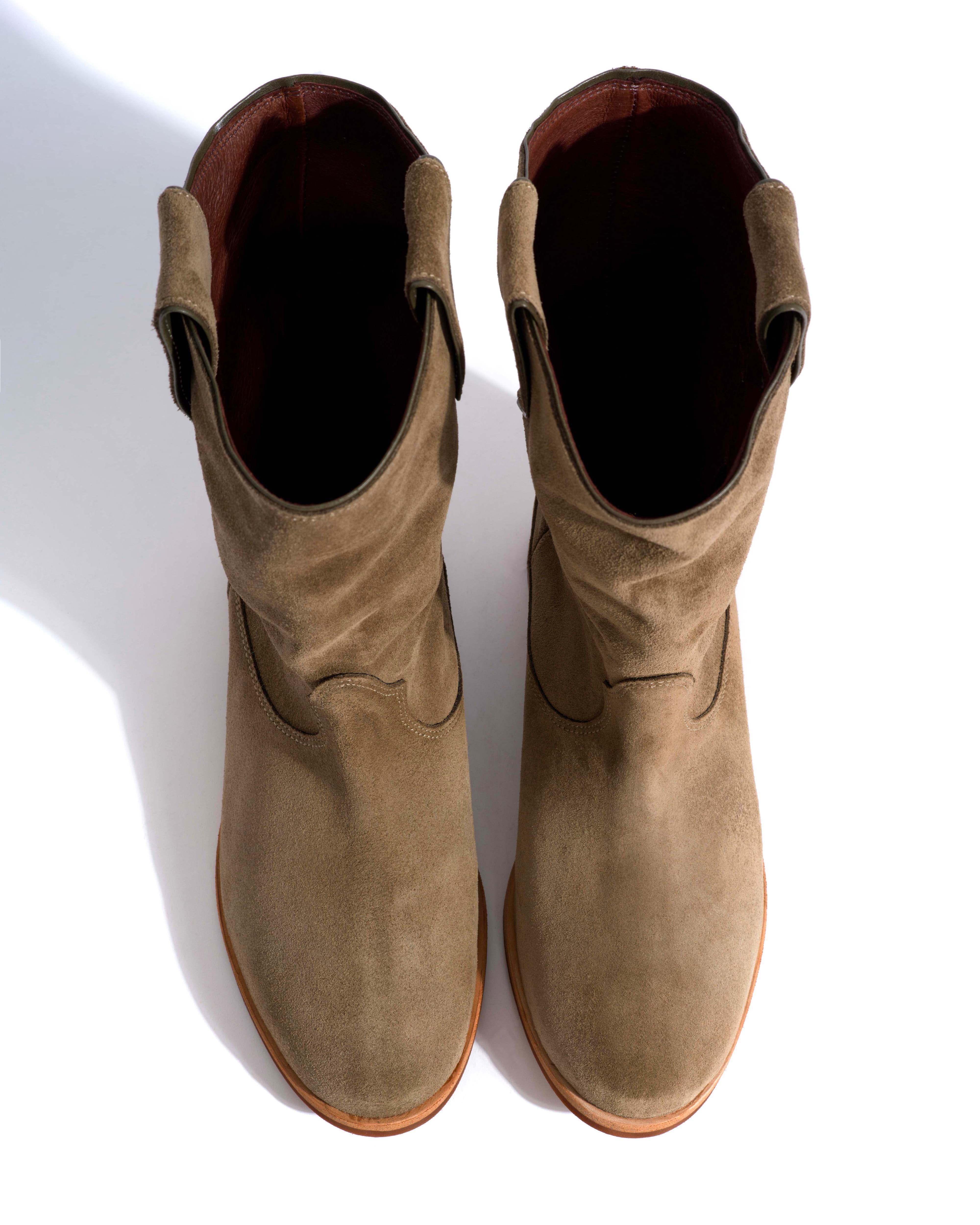 Claudia Calf suede Dried olive