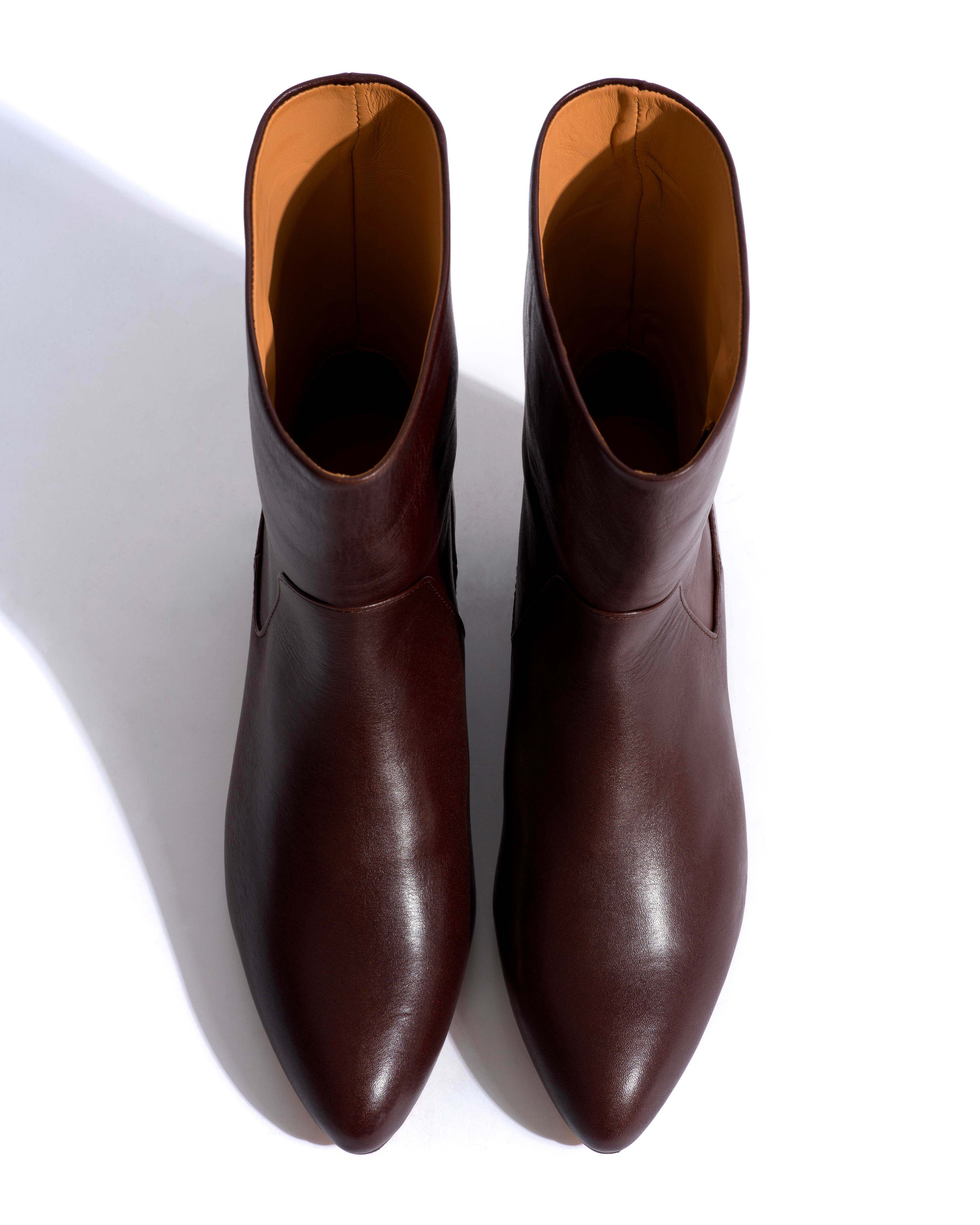 Vanni 20 Vegetal soft calf Coffee brown