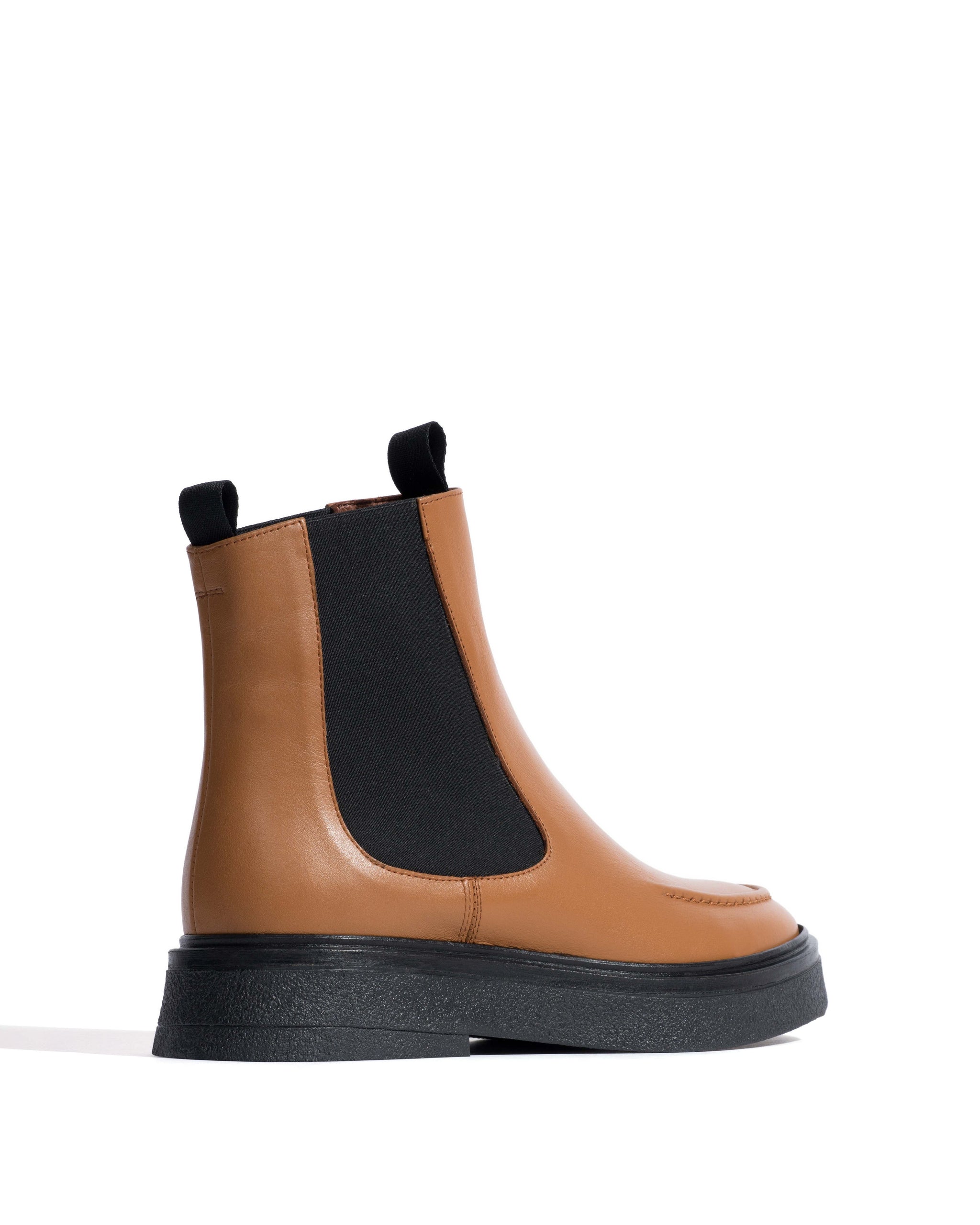 Kikie flat platform Soft calf & sole Camel & black