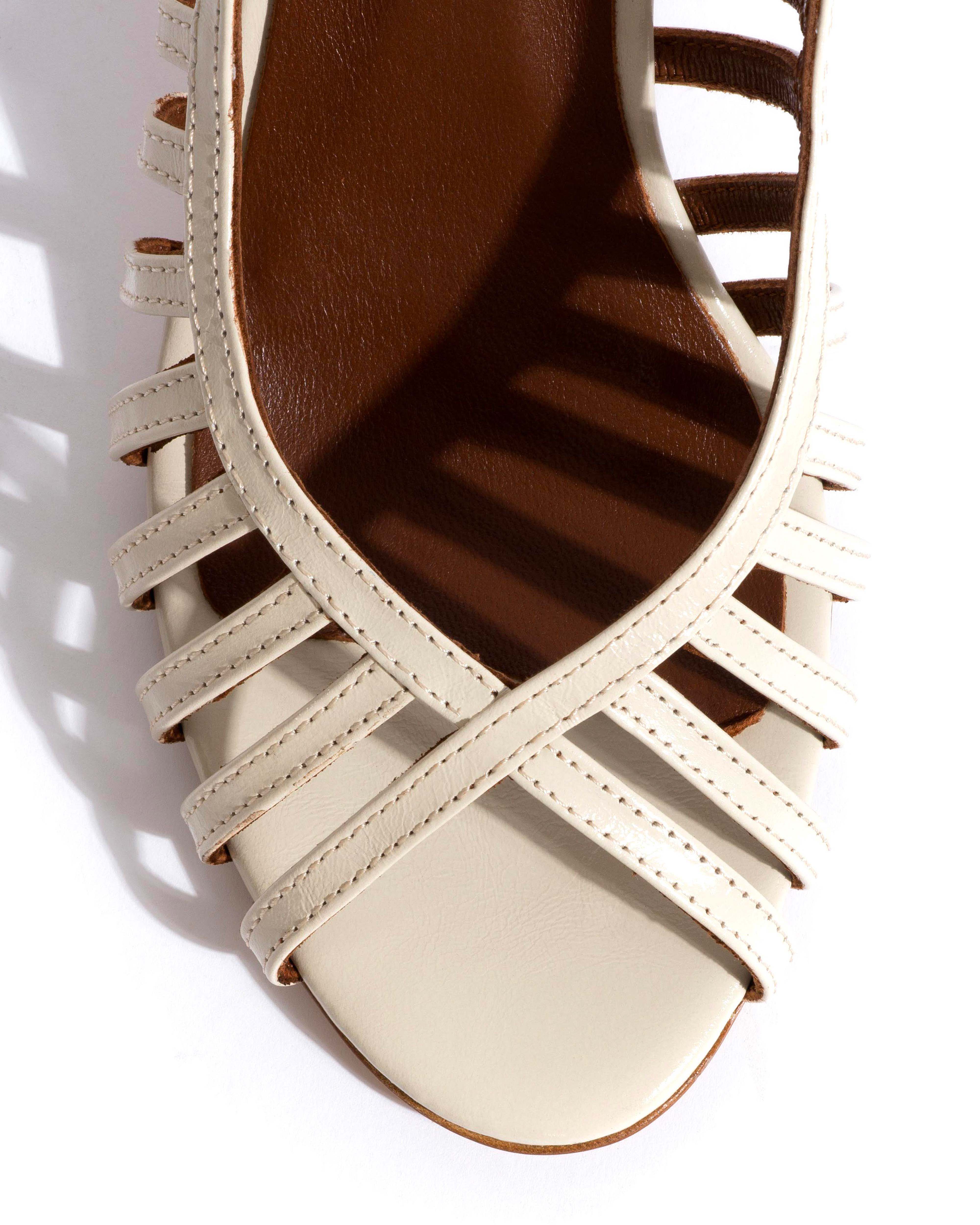 Carminho 75 Crinkled polished goat White sand