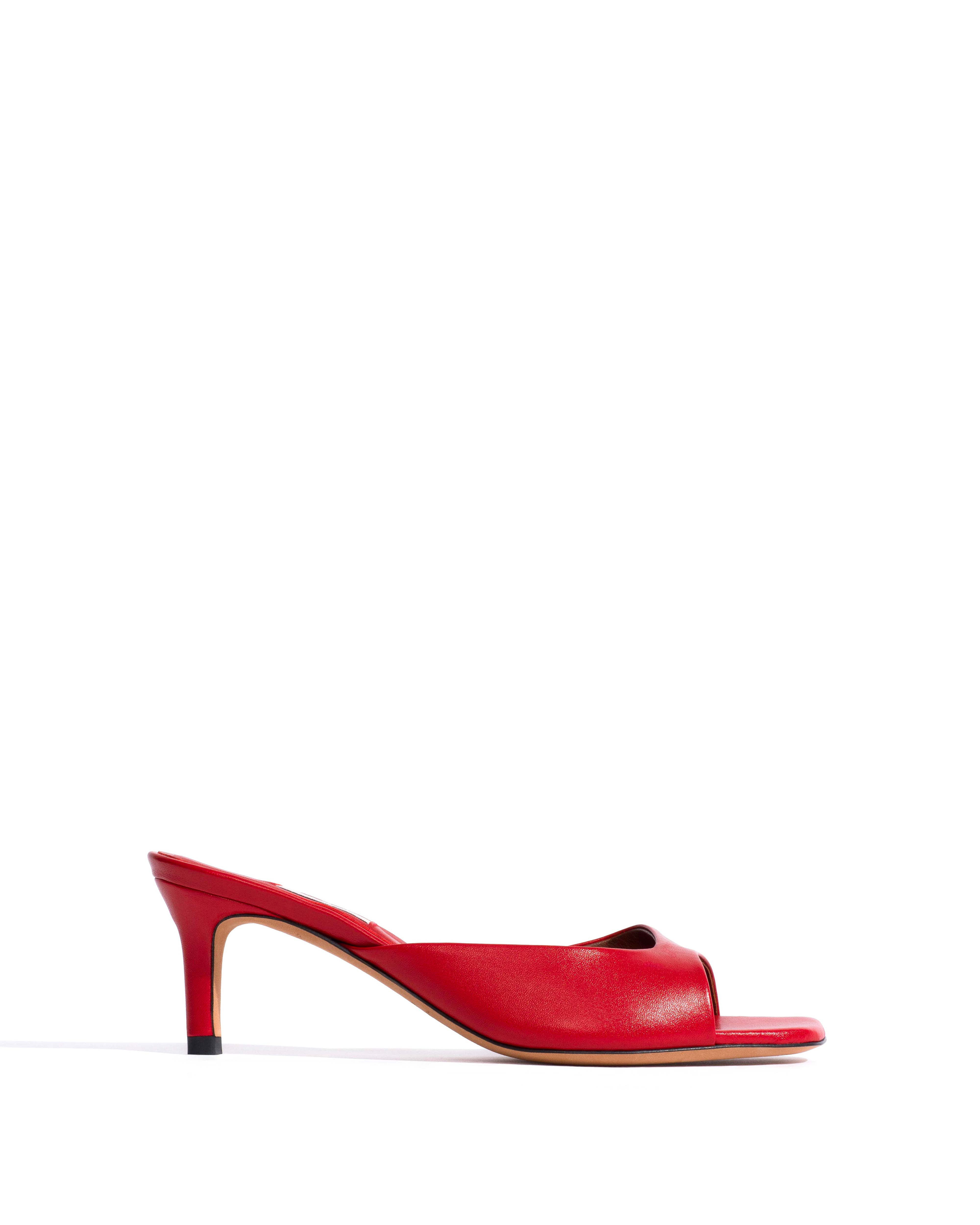 Mazy 55 Shiny lamb Ruby red