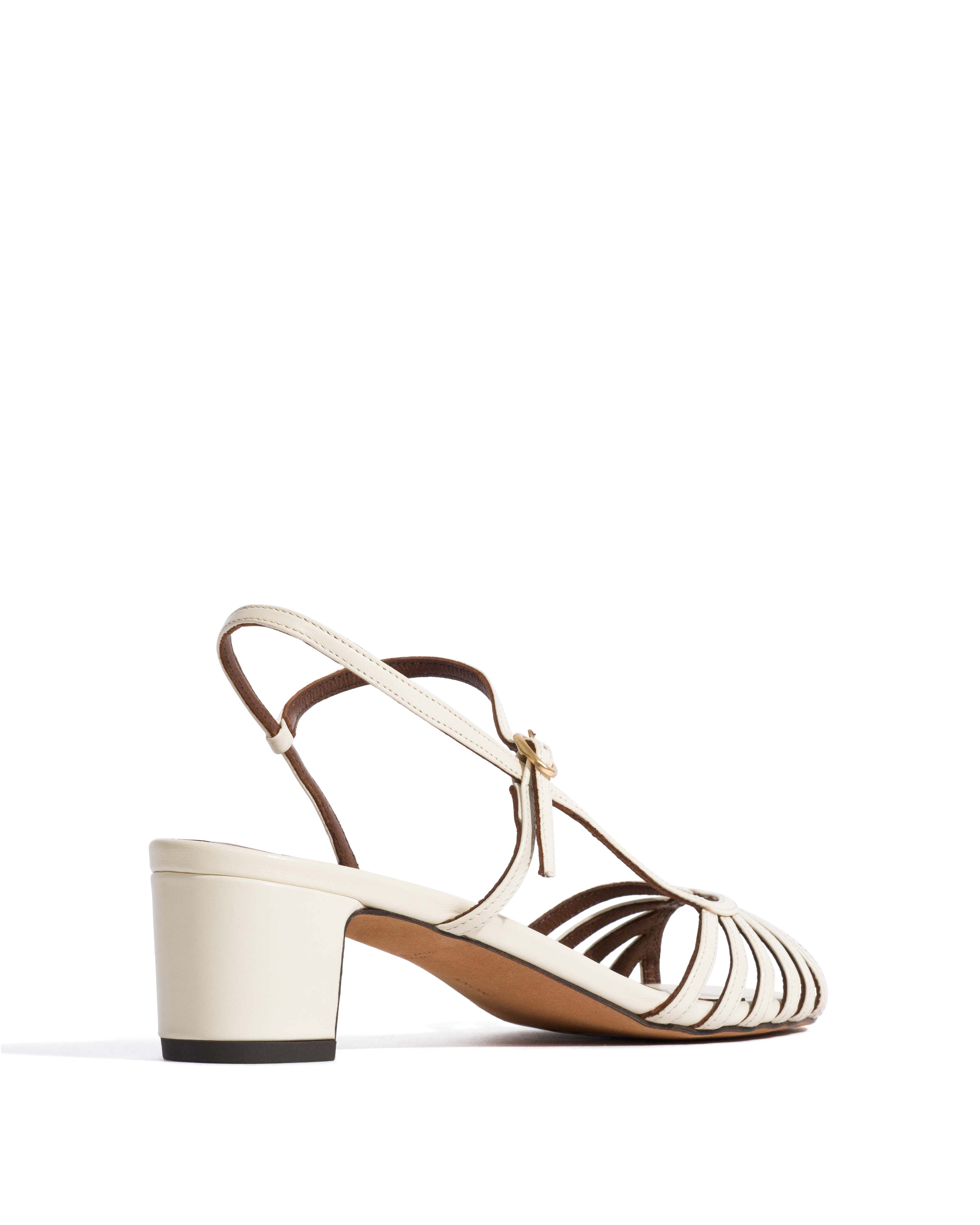 Carlota 40 Shiny lamb White sand