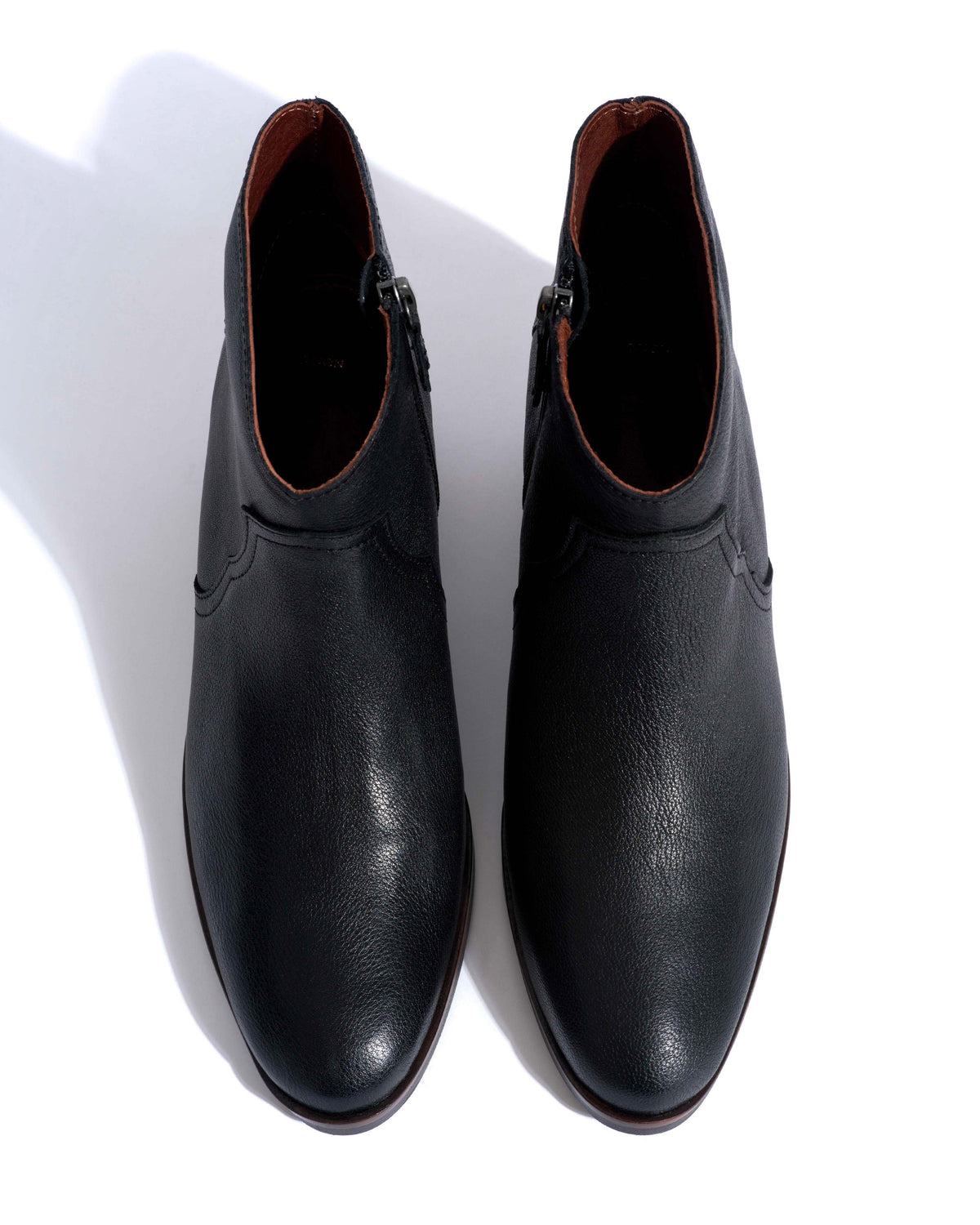 Fiona 35 Natural grain soft calf Black
