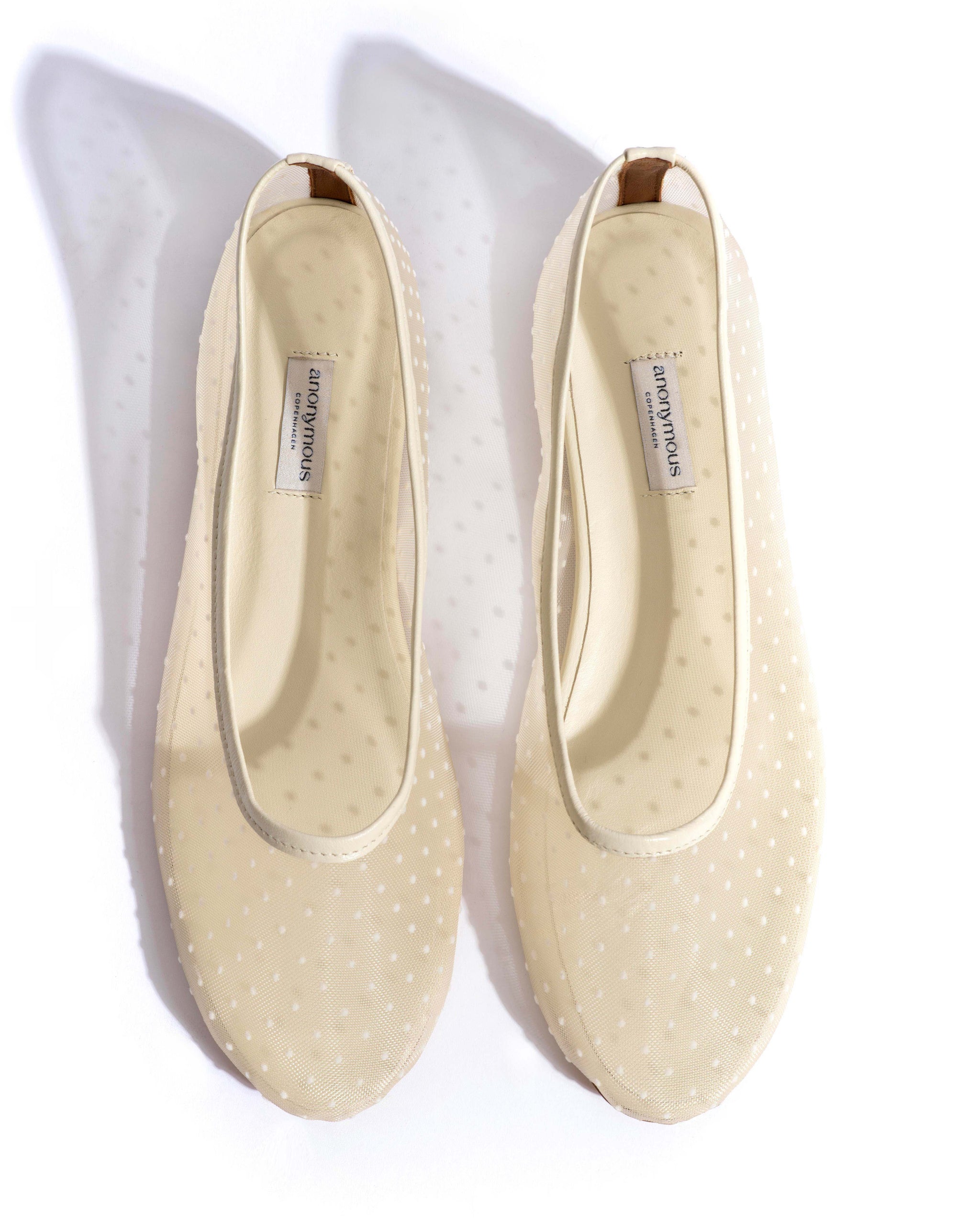 Sacha mesh Shiny lamb & dot velvet mesh White sand - Anonymous Copenhagen Flat-loafers & ballerinas & pumps