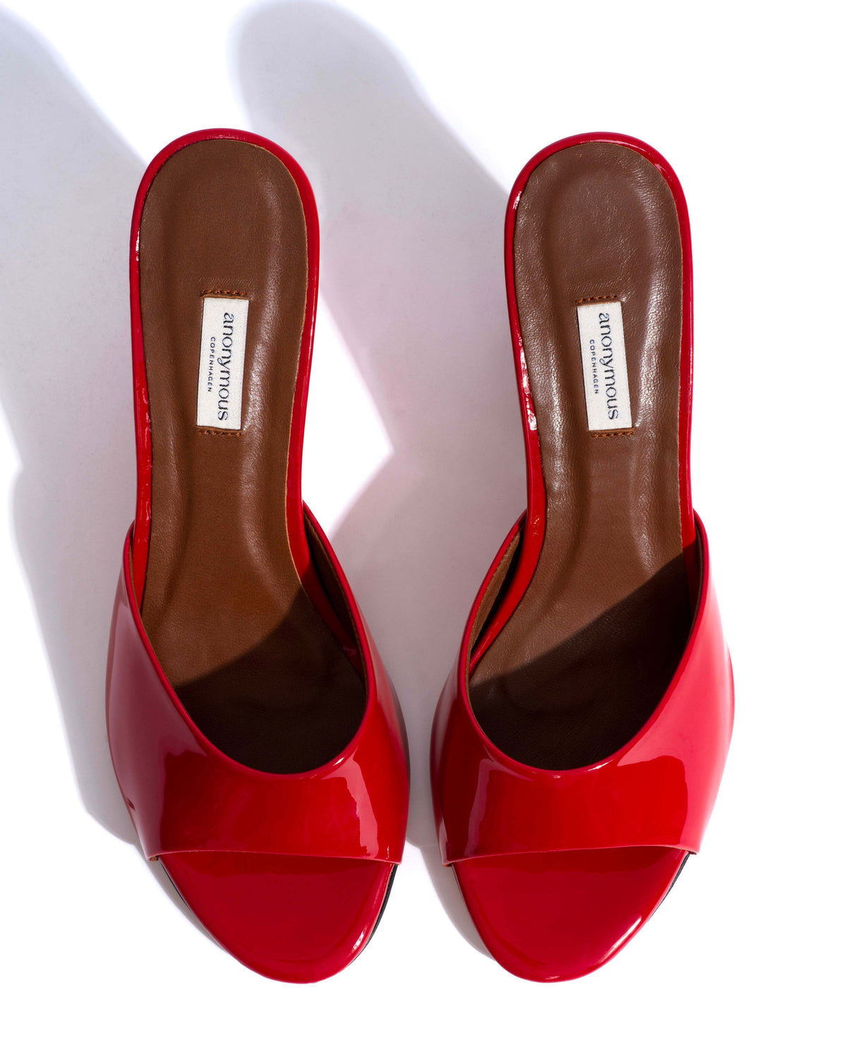 Gwen 75 wedge Polished soft calf Ruby red