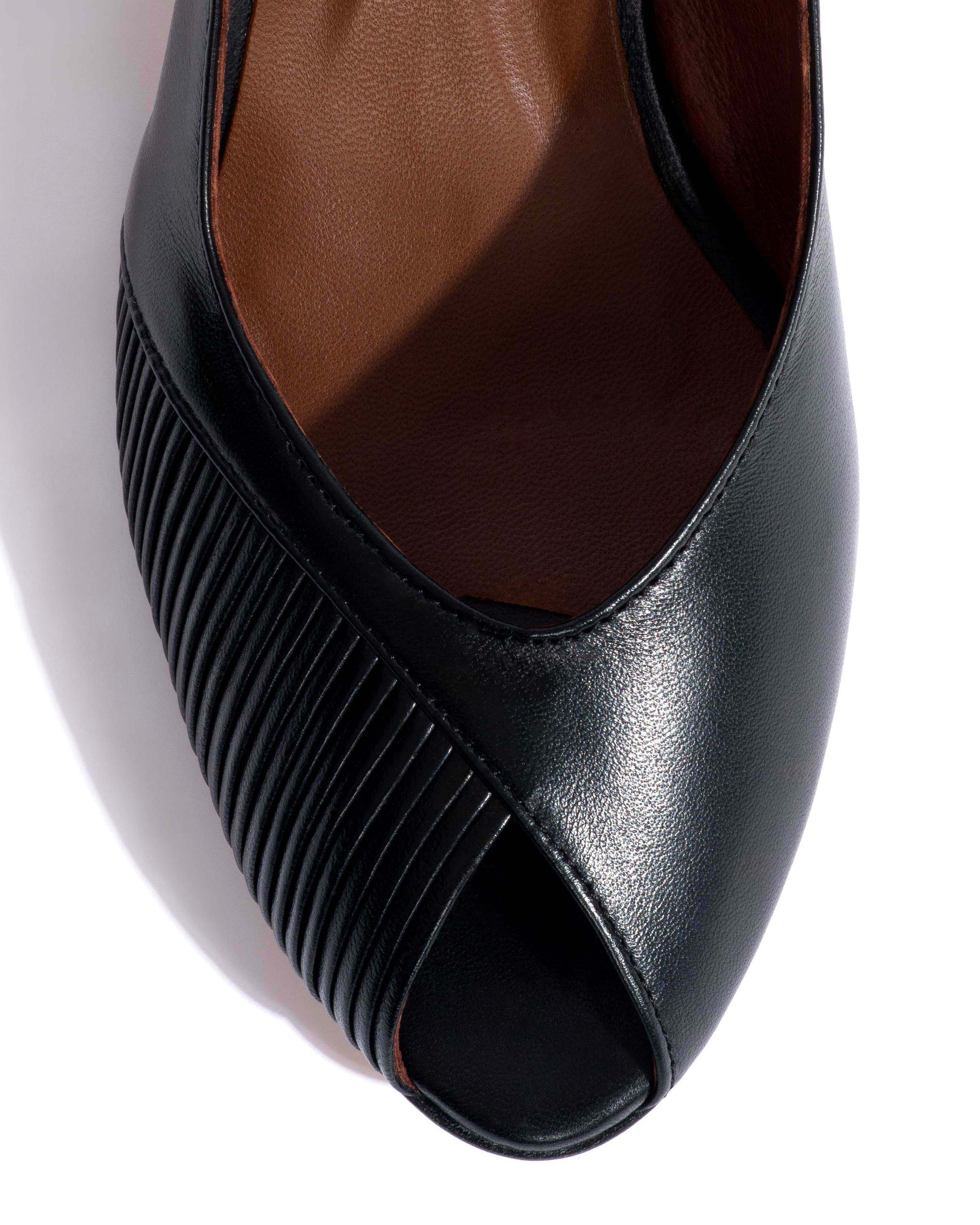 Cassandra 50 stiletto Shiny lamb Black